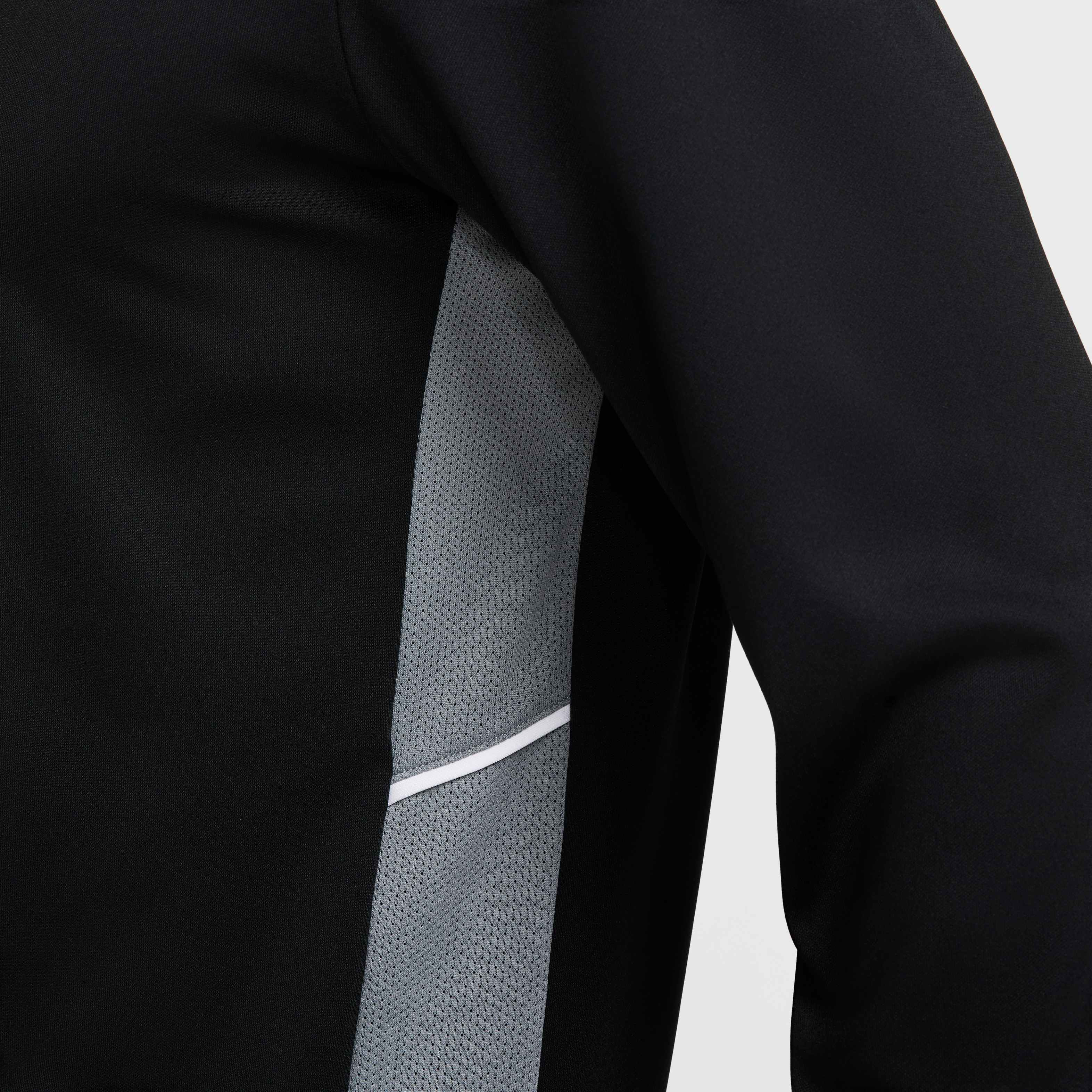 نايكي أكاديمي image number 4