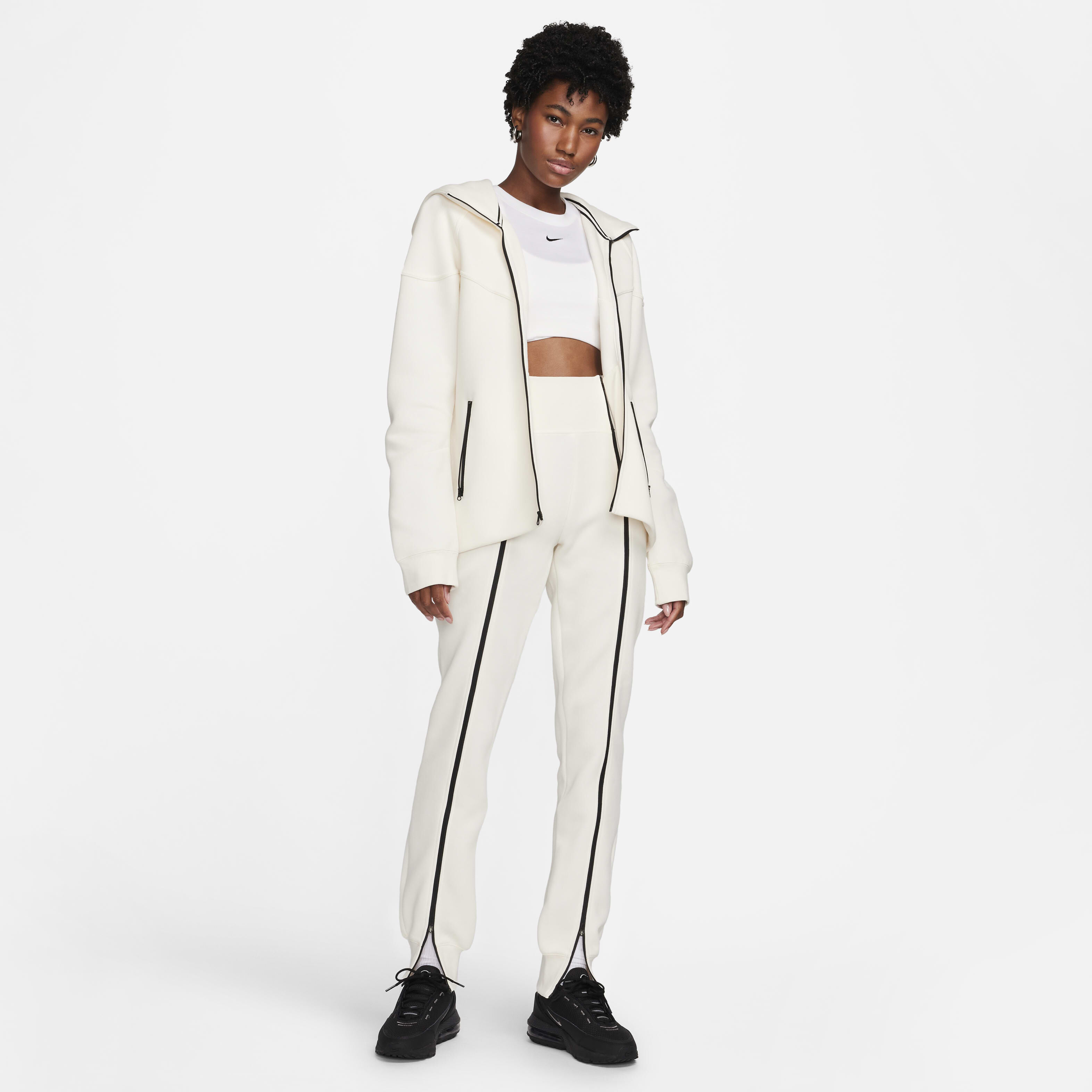 Nike Sportswear Tech Fleece image number 4