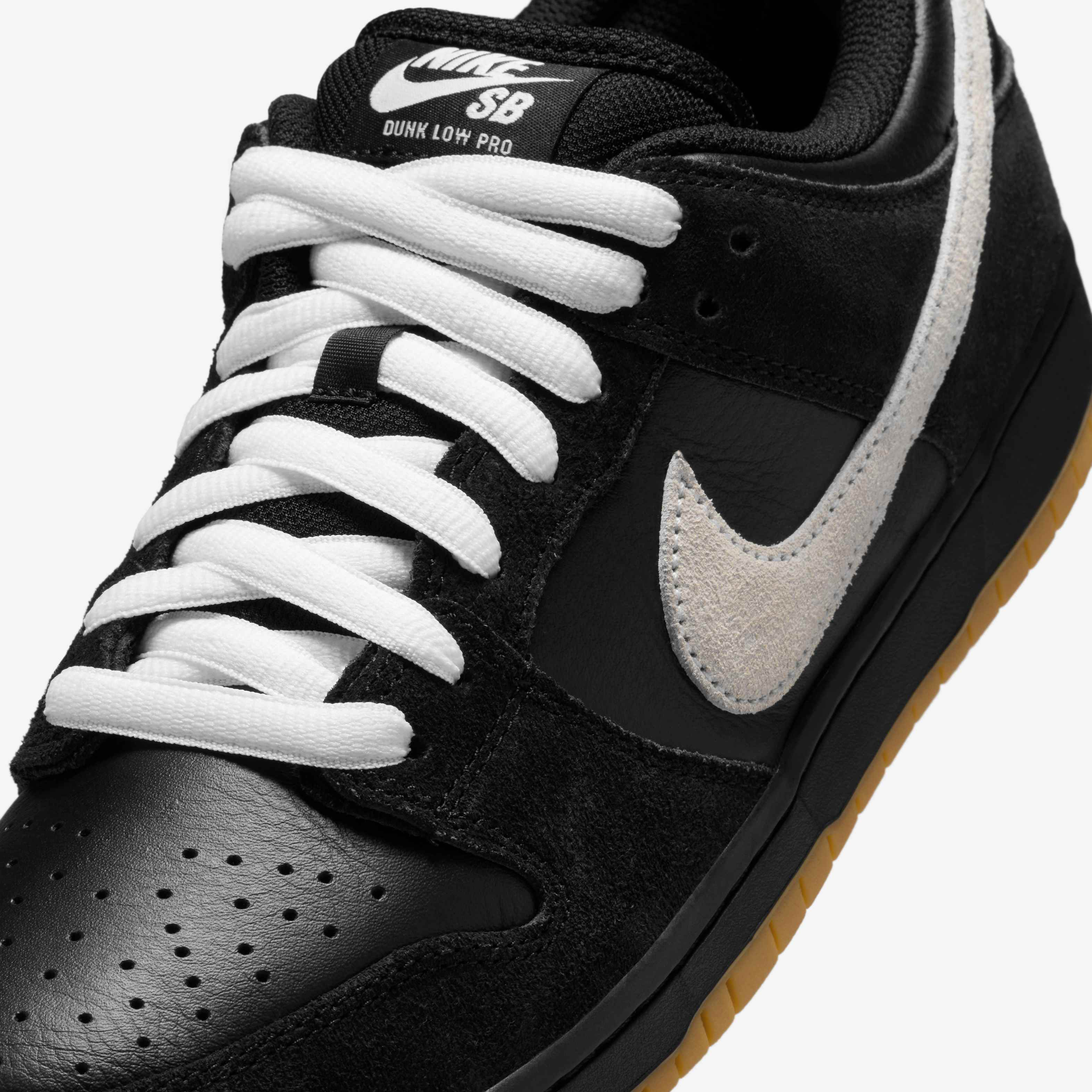 Nike SB Dunk Low Pro image number 6