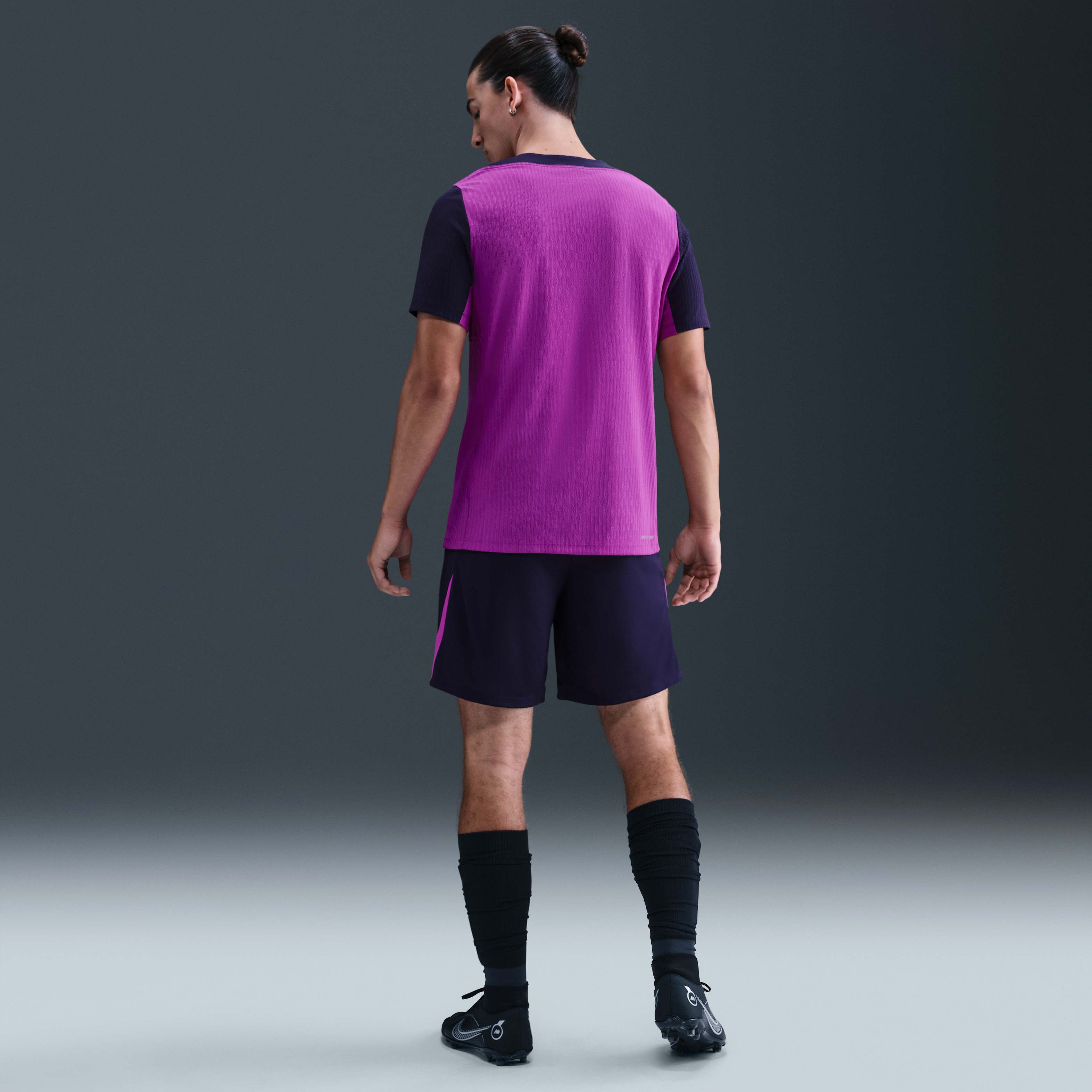 F.C. Barcelona Strike Elite image number 4