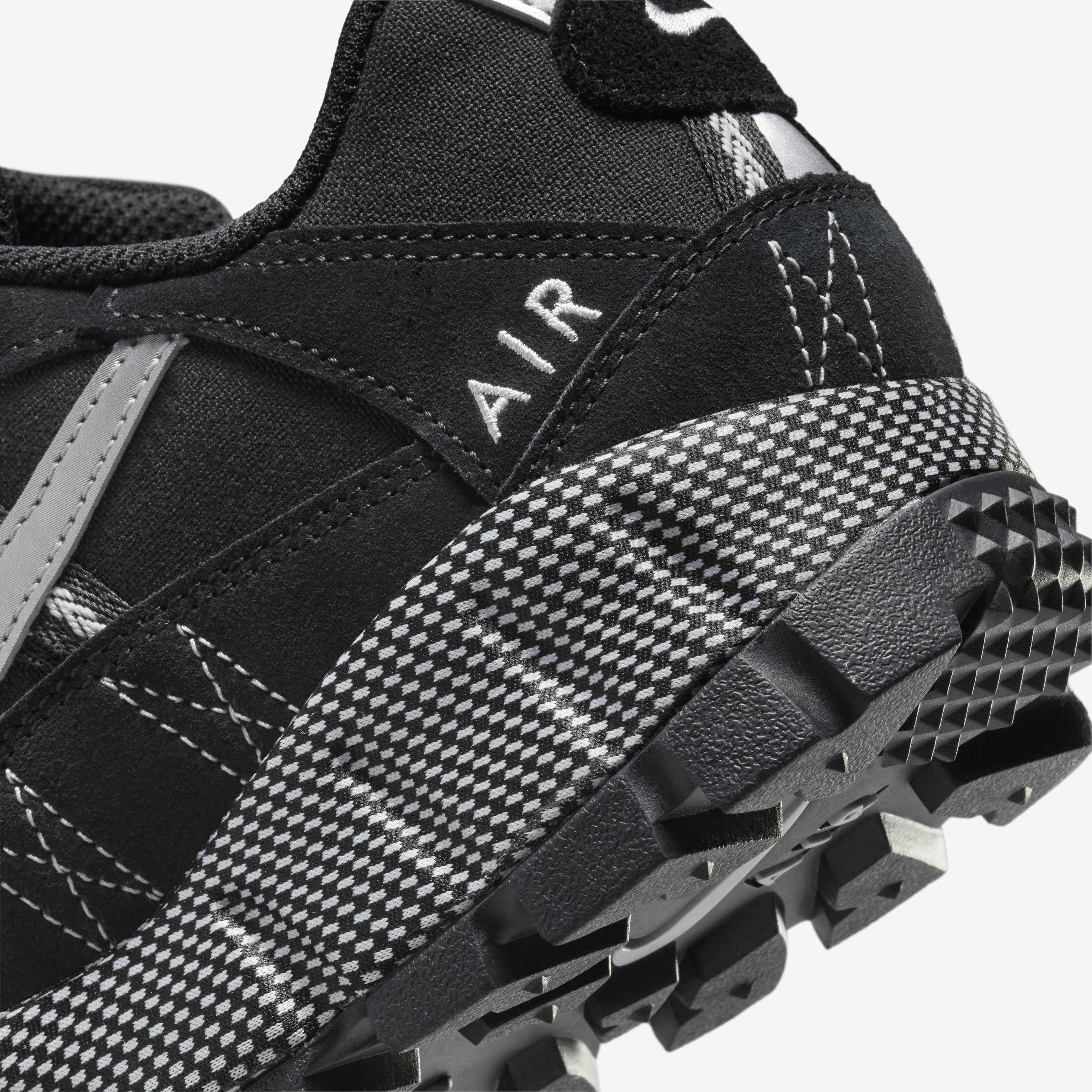 Nike Air Humara image number 7