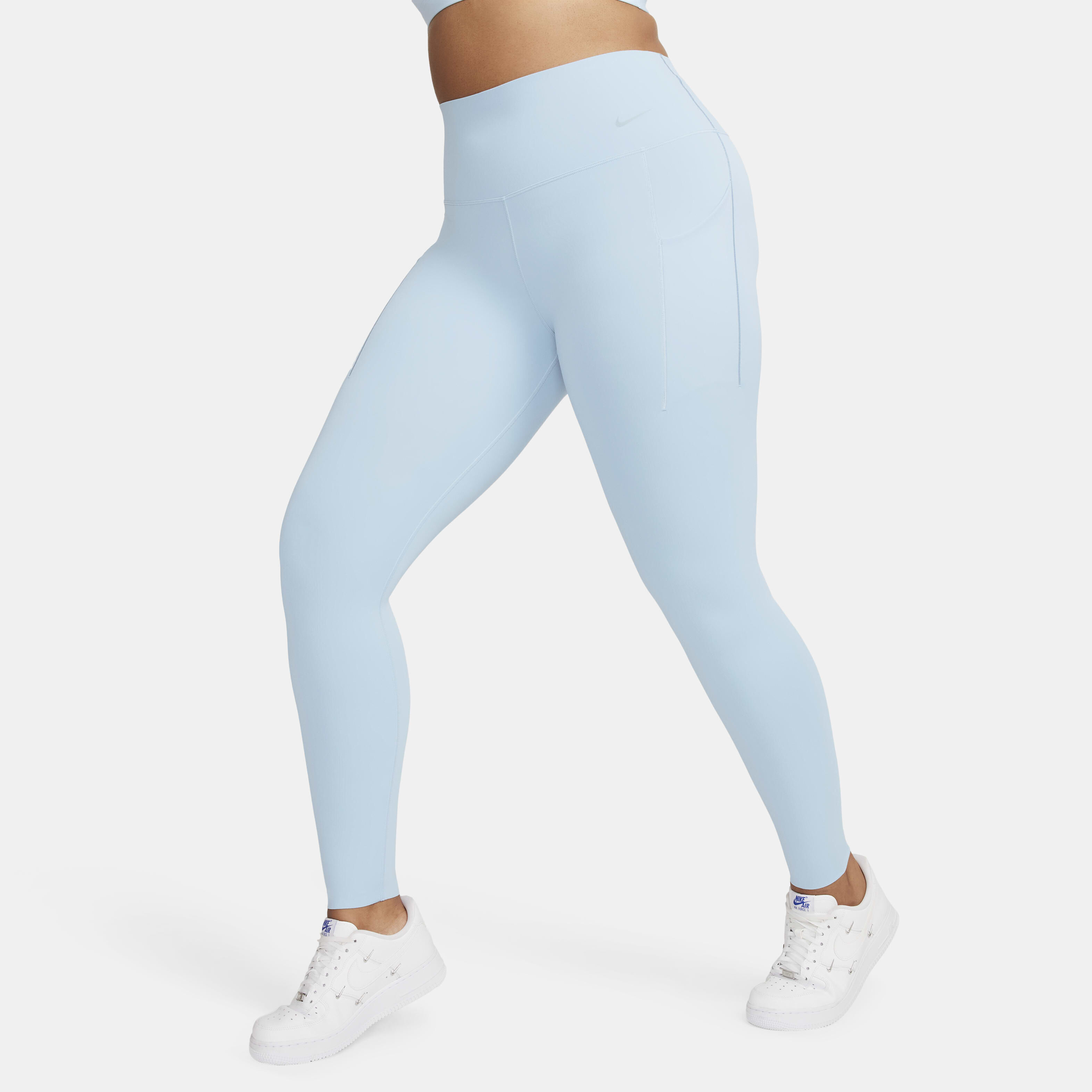 Nike Universa image number 2