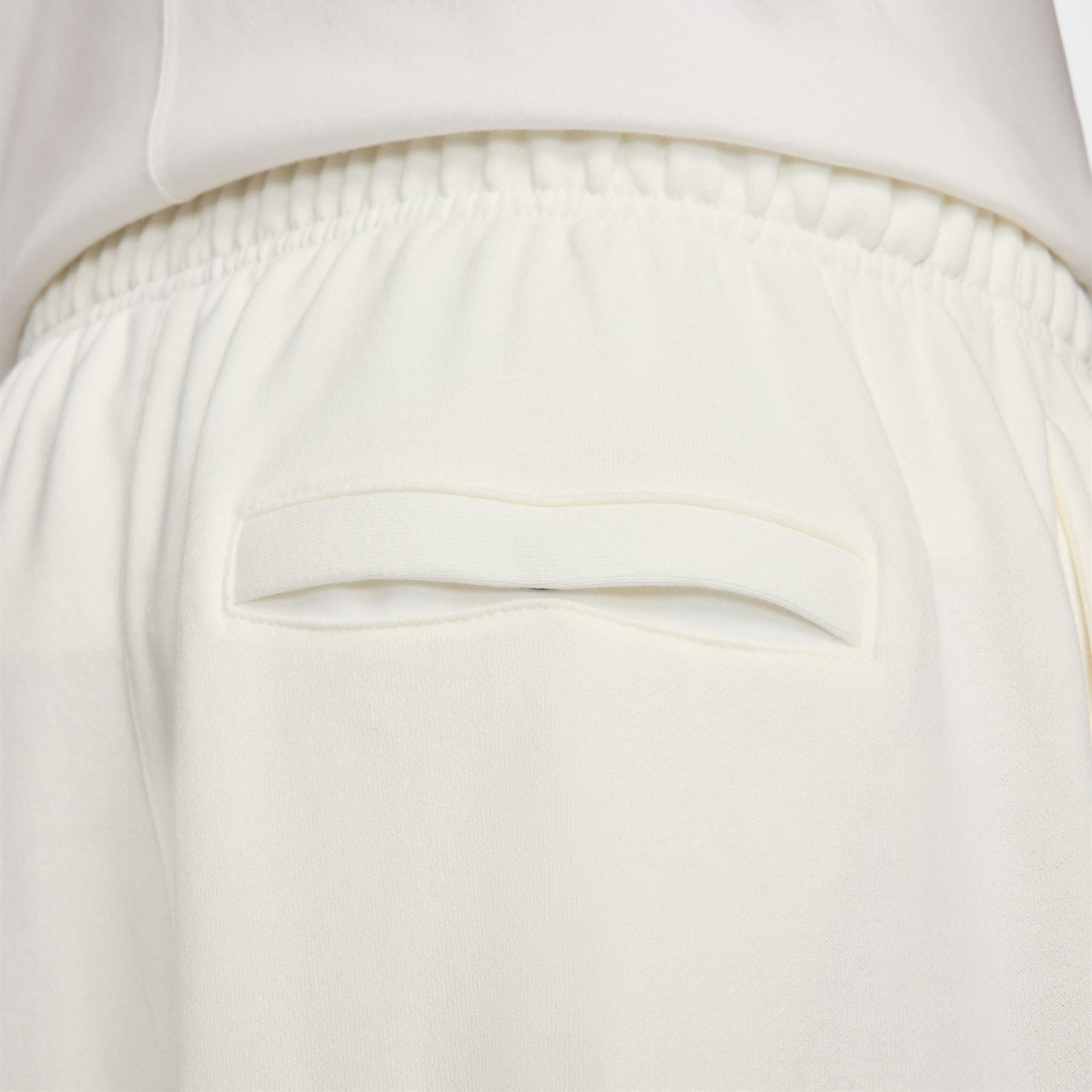 Nike Club Fleece image number 4