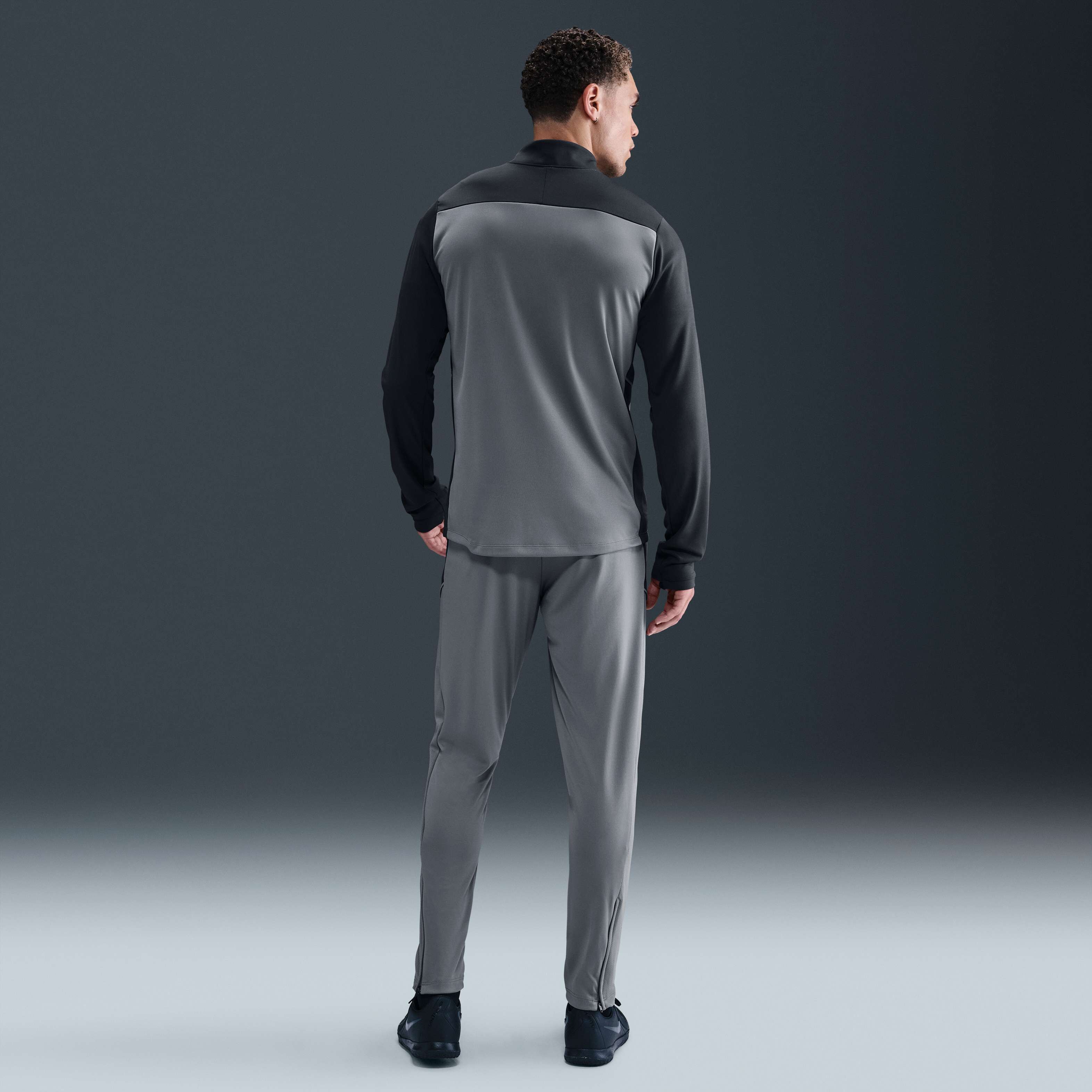 نايكي أكاديمي image number 3