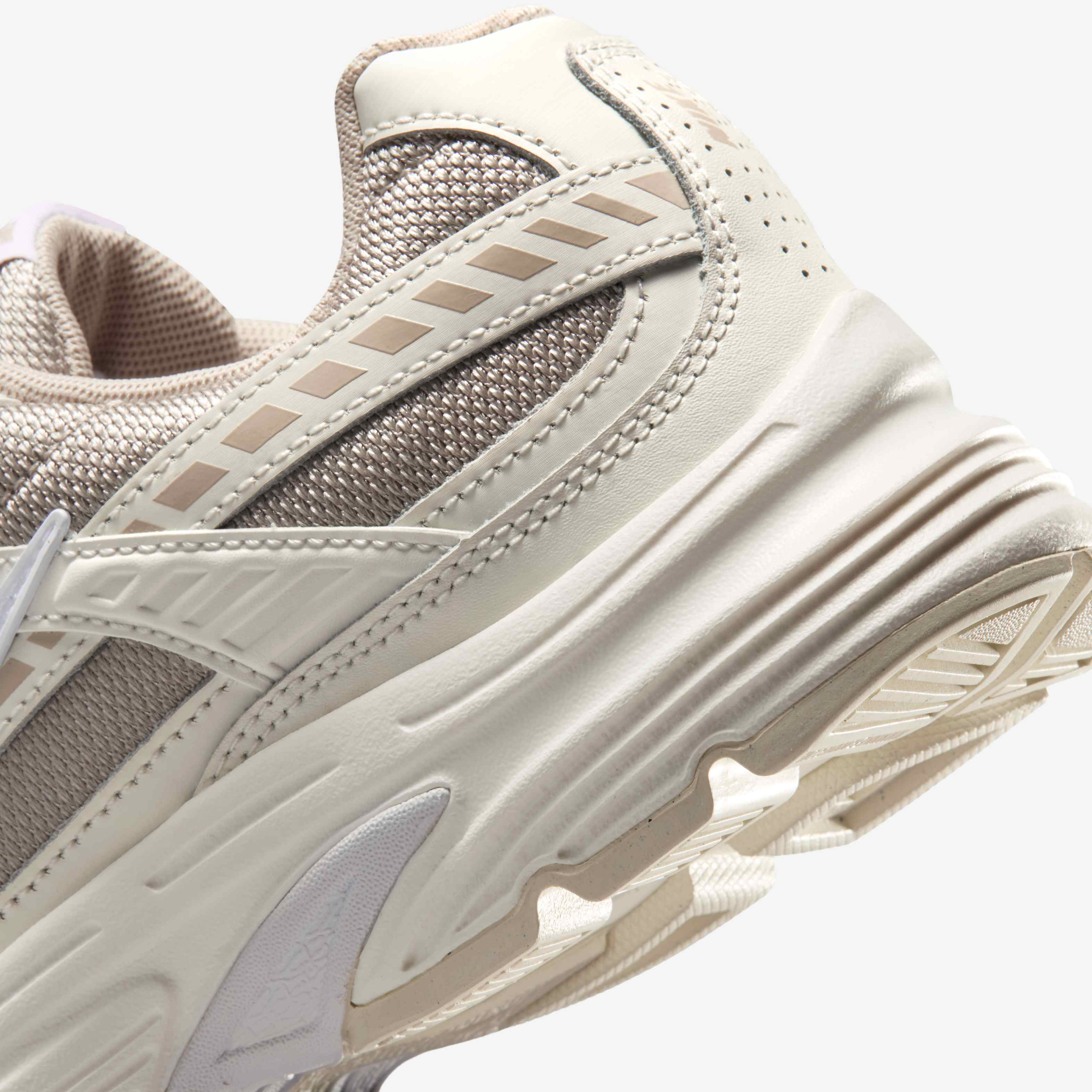 حذاء إنيشيتور image number 7