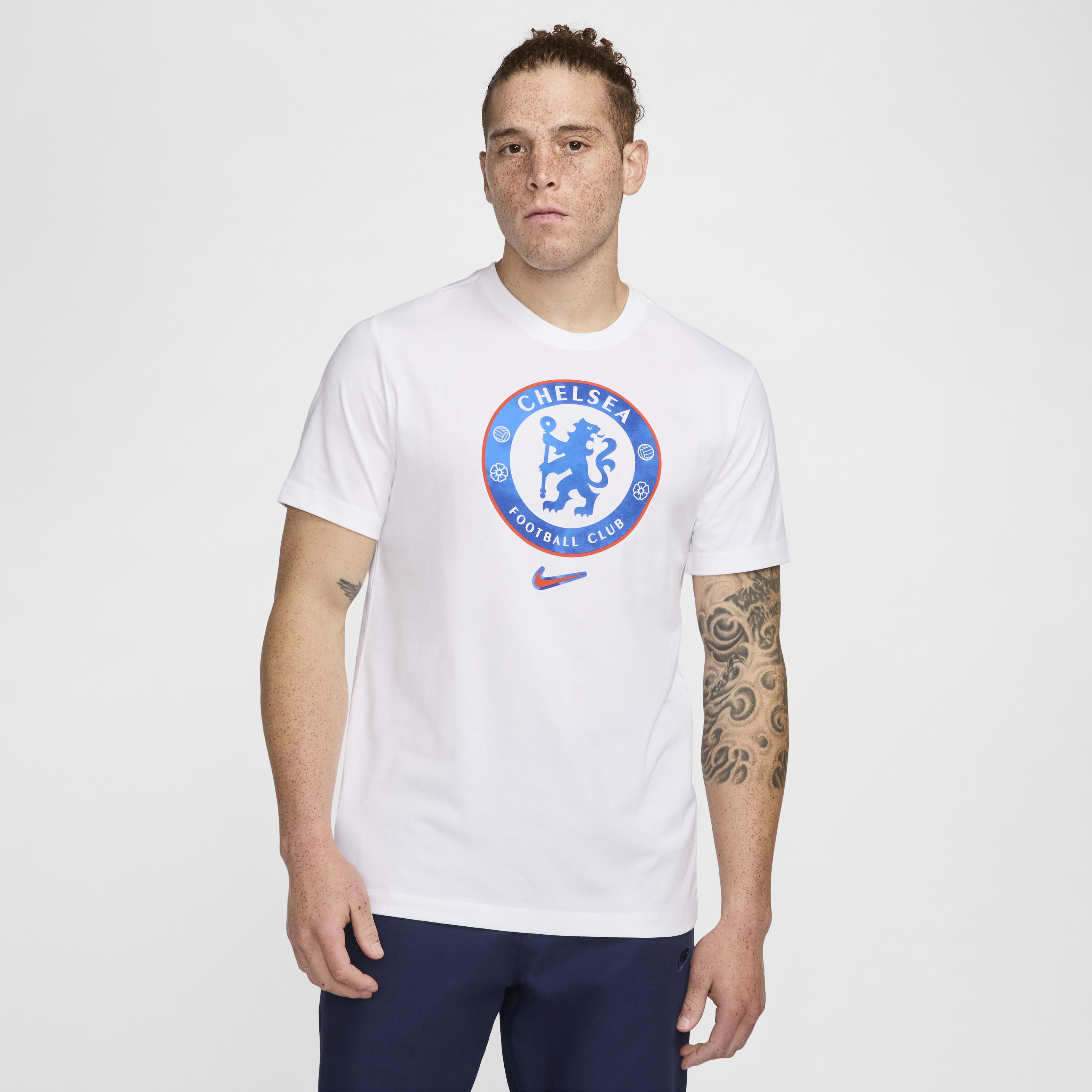 Nike Chelsea FC ホワイトシャツ Buy Chelsea F.C. Men's Nike Football T-Shirt - White | Nike