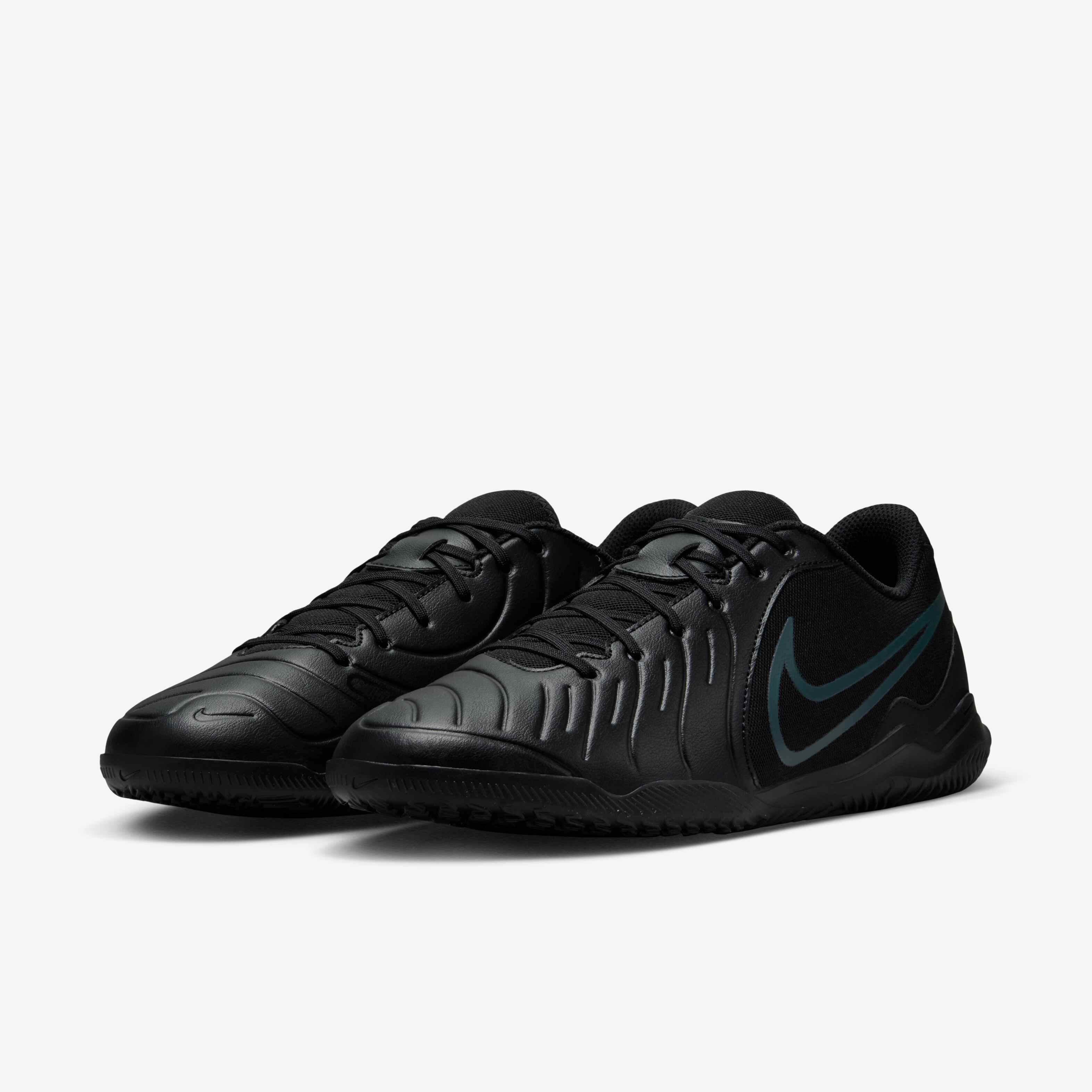 Nike Tiempo Legend 10 Club image number 4