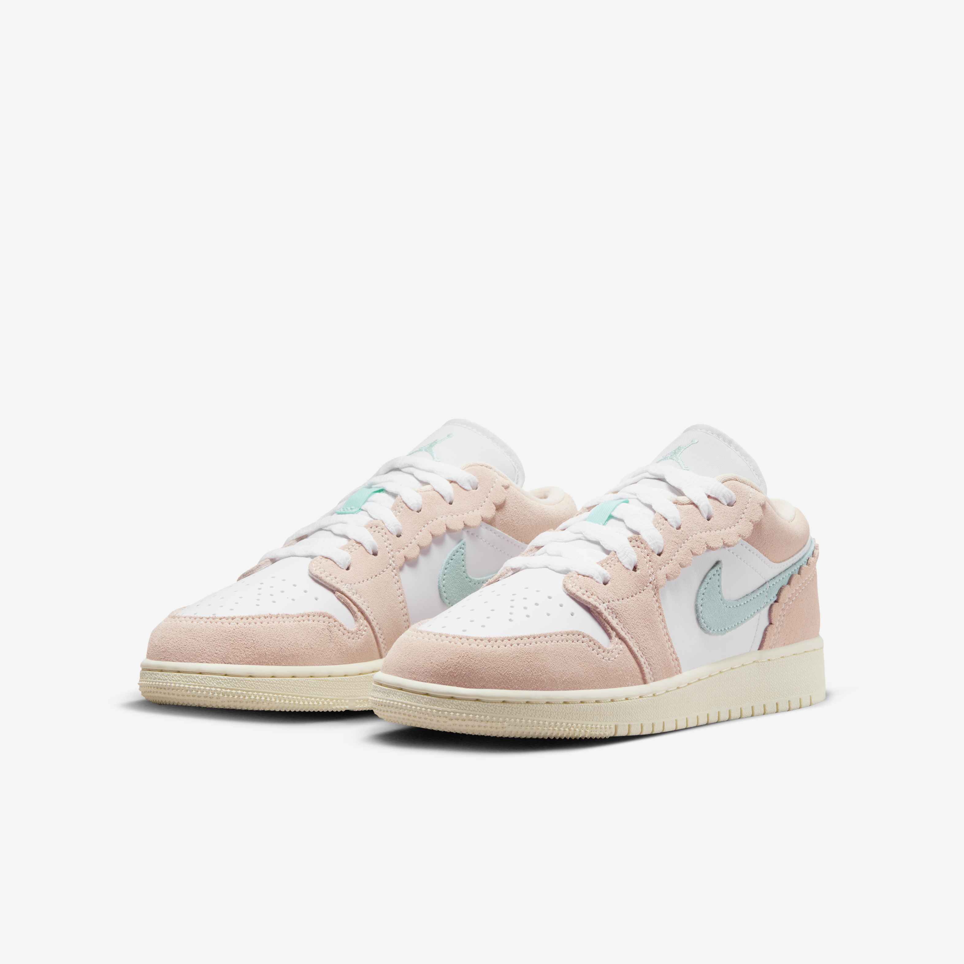 Air Jordan 1 Low SE image number 4