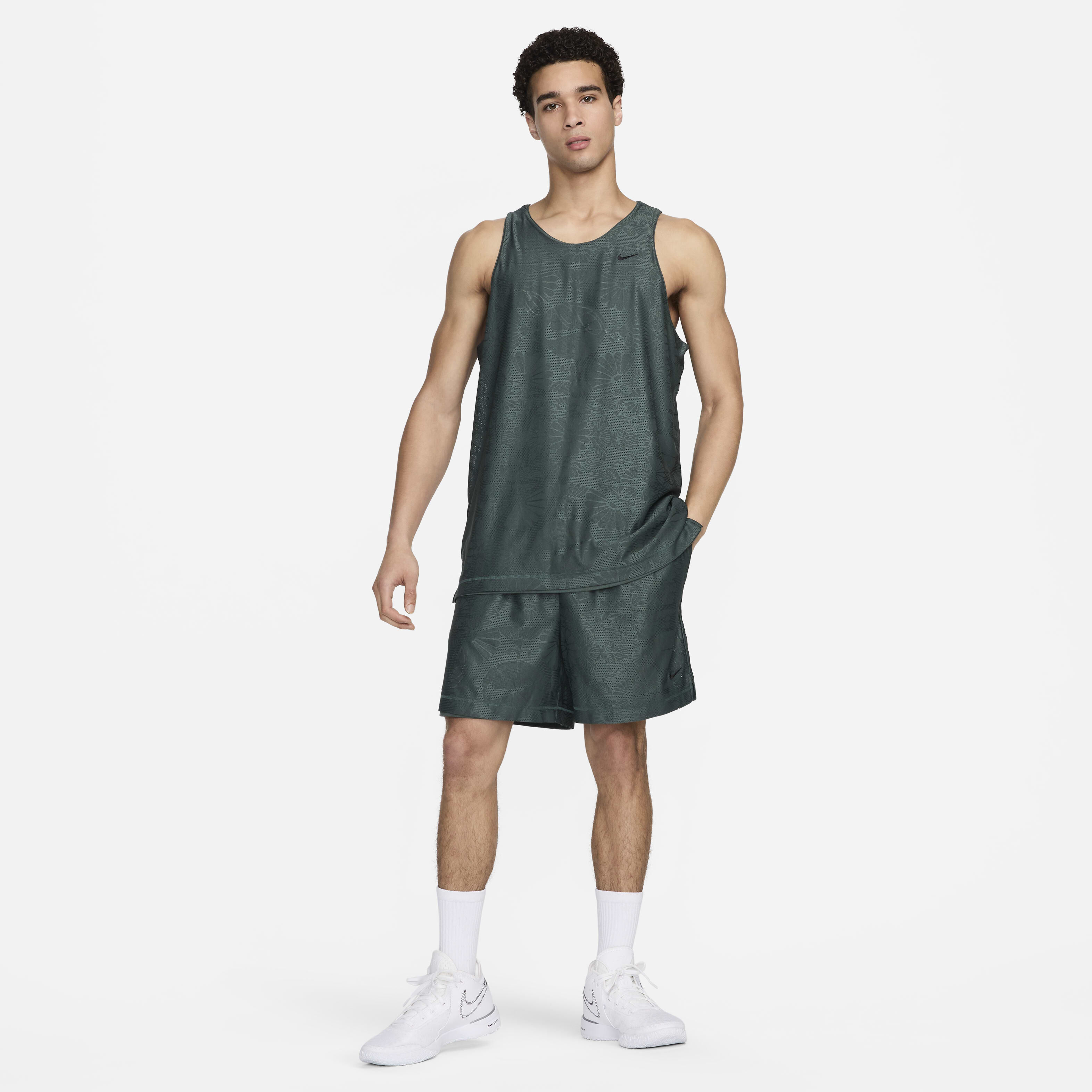 نايكي ستاندرد ايشو image number 6