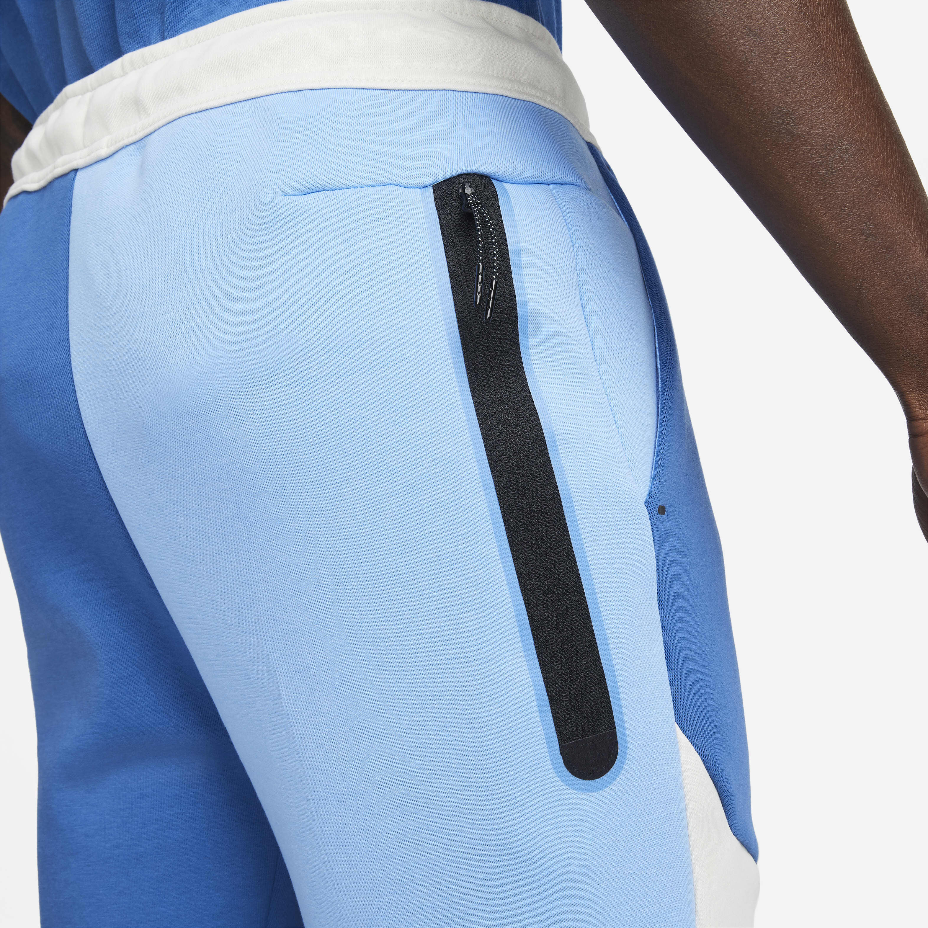 نايكي سبورتسوير تك فليس image number 3