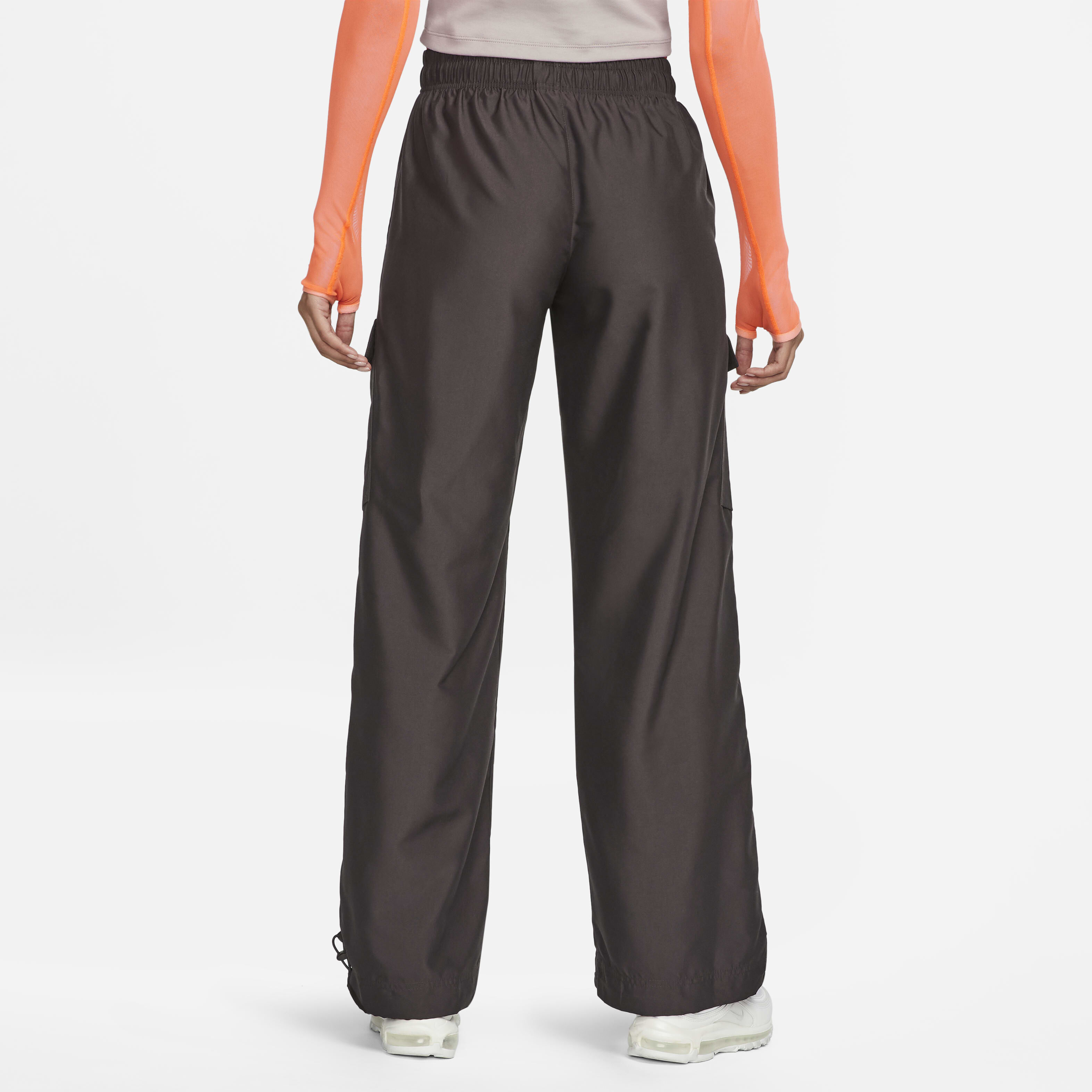 نايكي سبورتسوير تريند image number 1