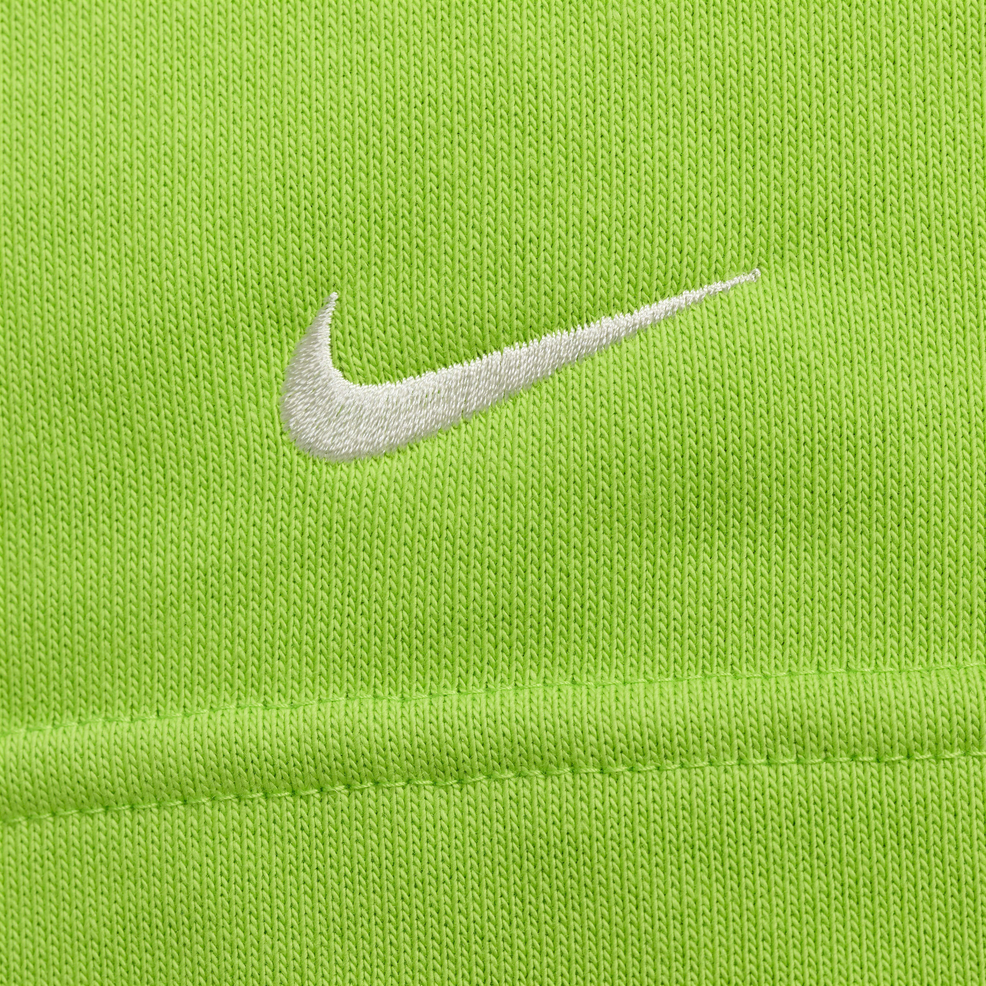 Nike Standard Issue image number 6