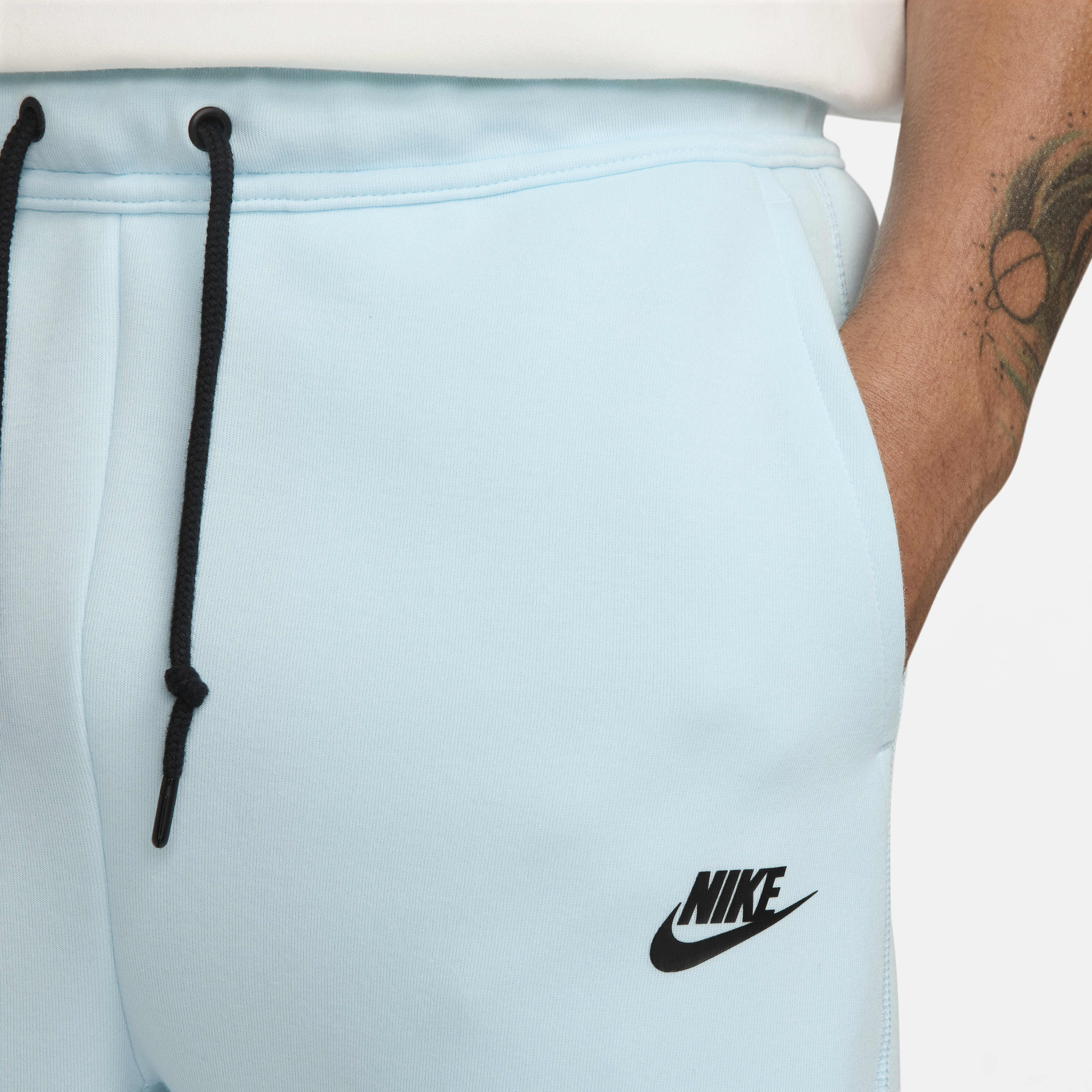 Nike Sportswear Tech Fleece image number 3