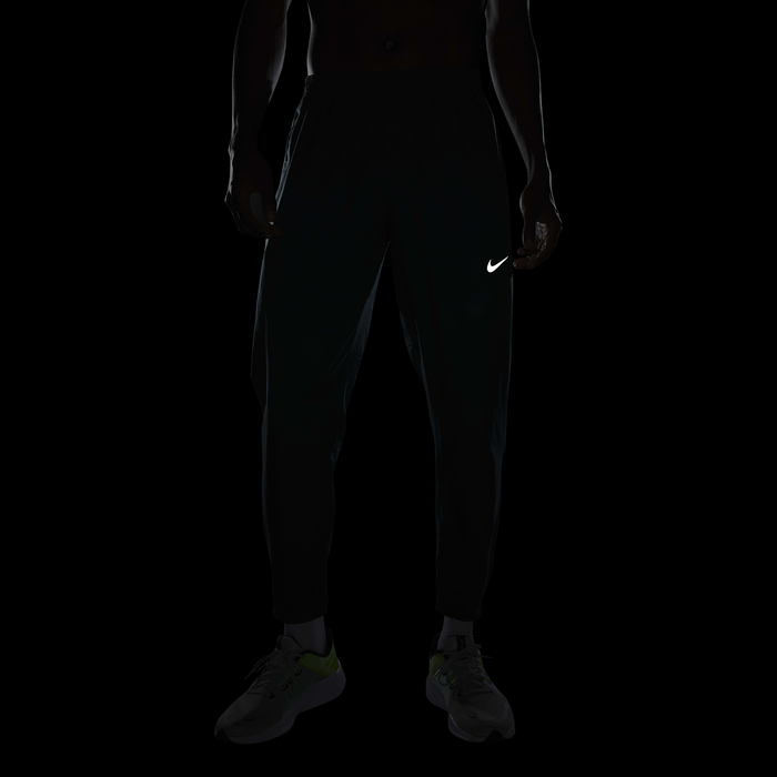 Nike Dri-FIT Challenger image number 7 Nike Dri-FIT Challenger image number 7
