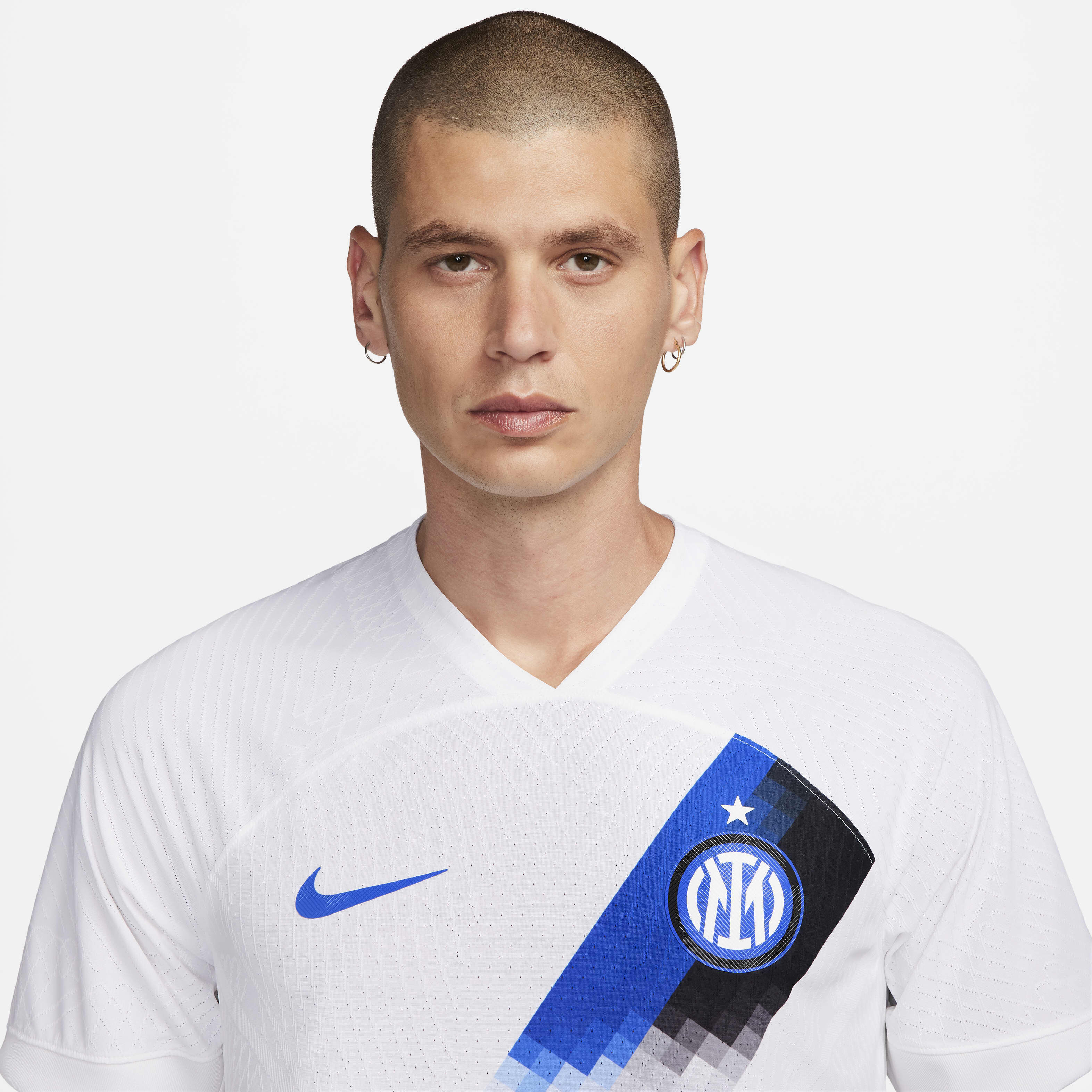 انتر ميلان 2023/24 ماتش الاحتياطي image number 2