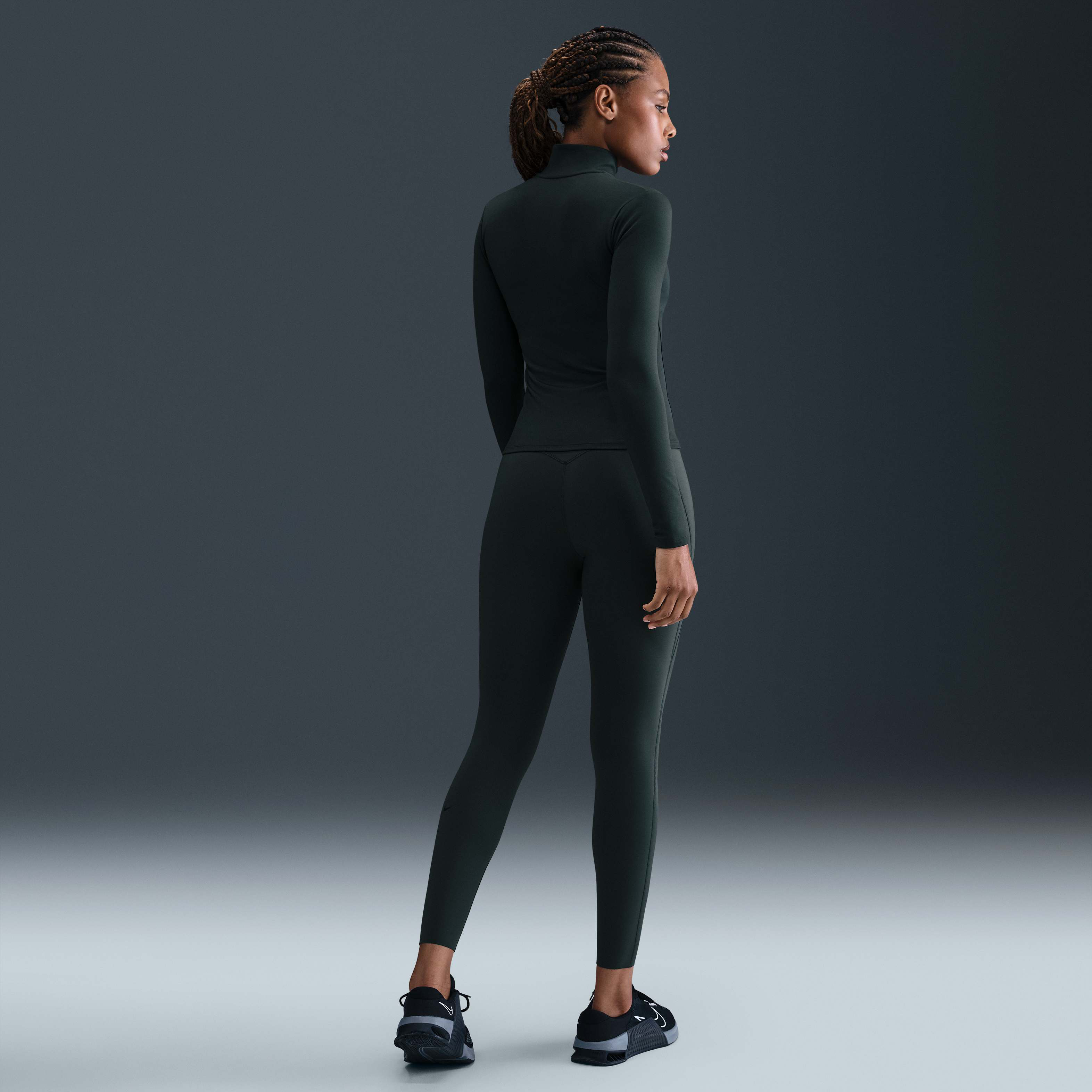 نايكي ون فيتد image number 4