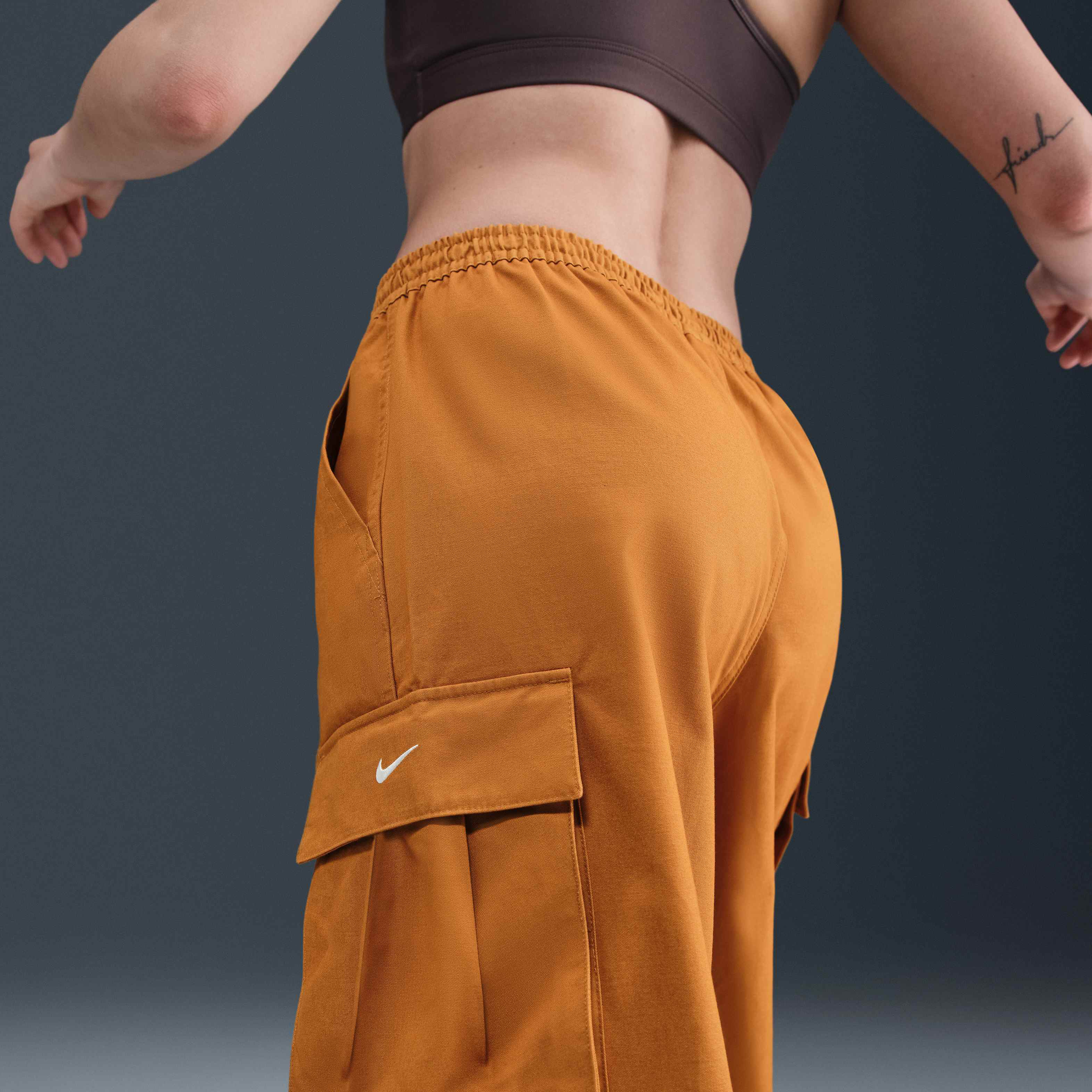 نايكي سبورتسوير image number 2