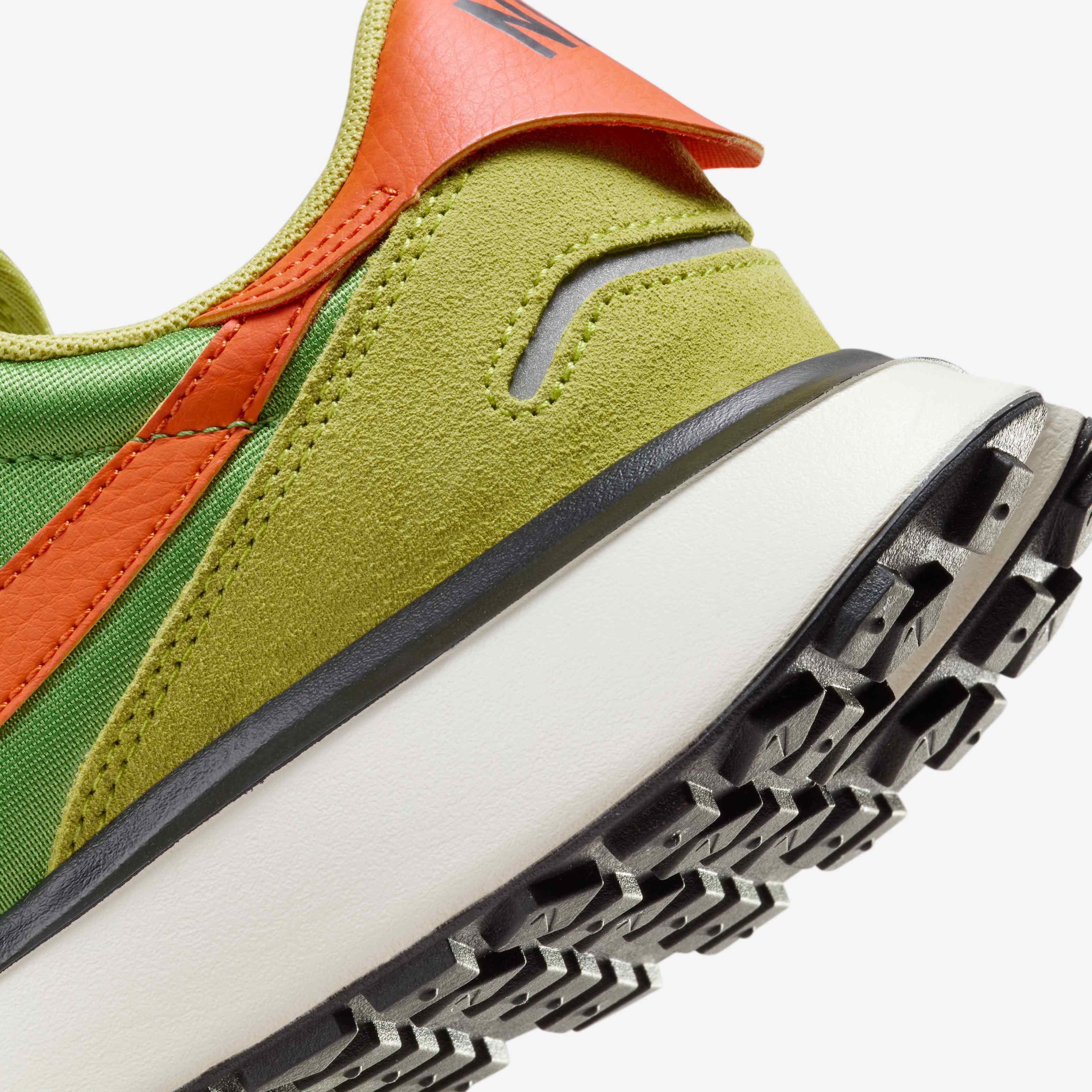 Nike Phoenix Waffle image number 8