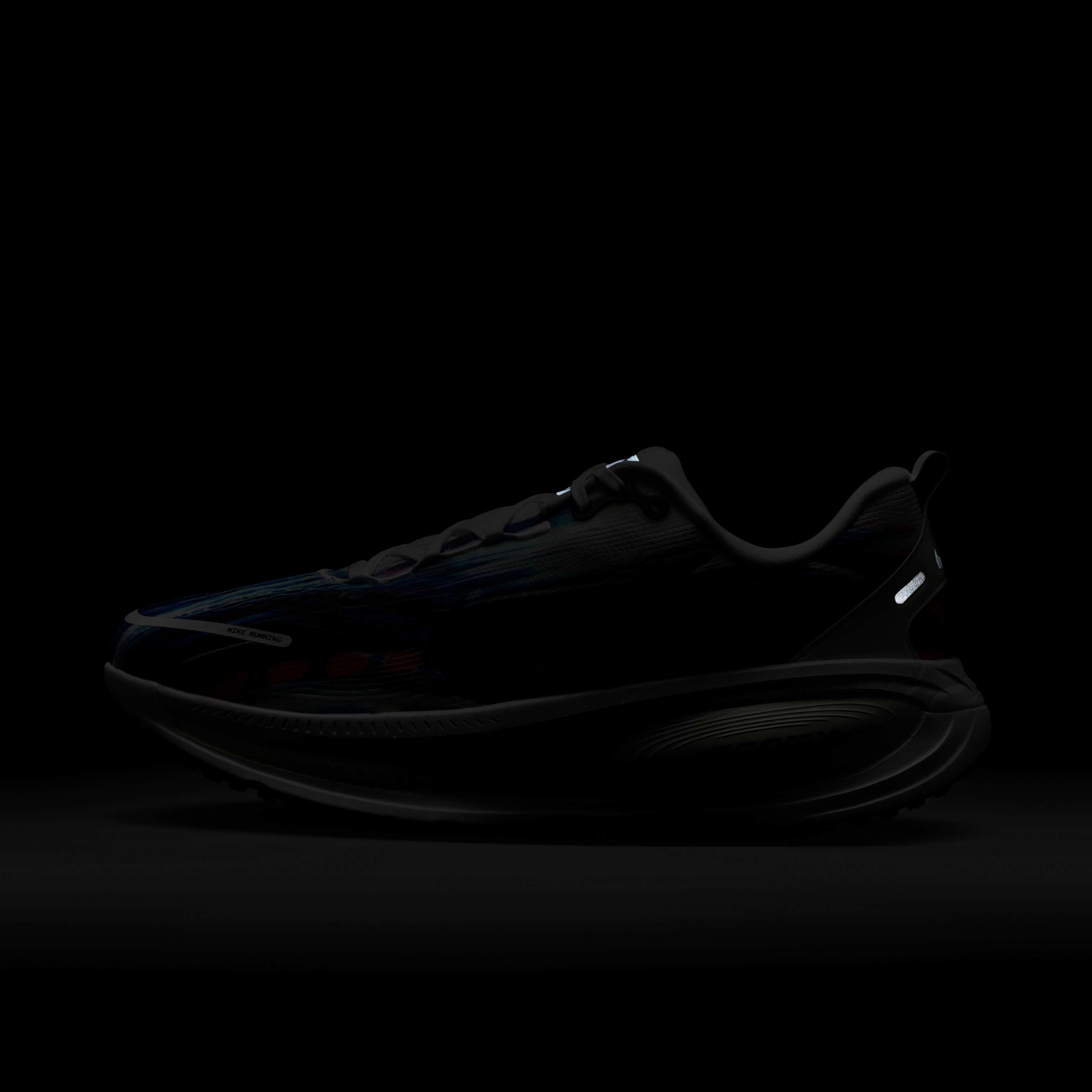 Nike Vomero 18 SE image number 9