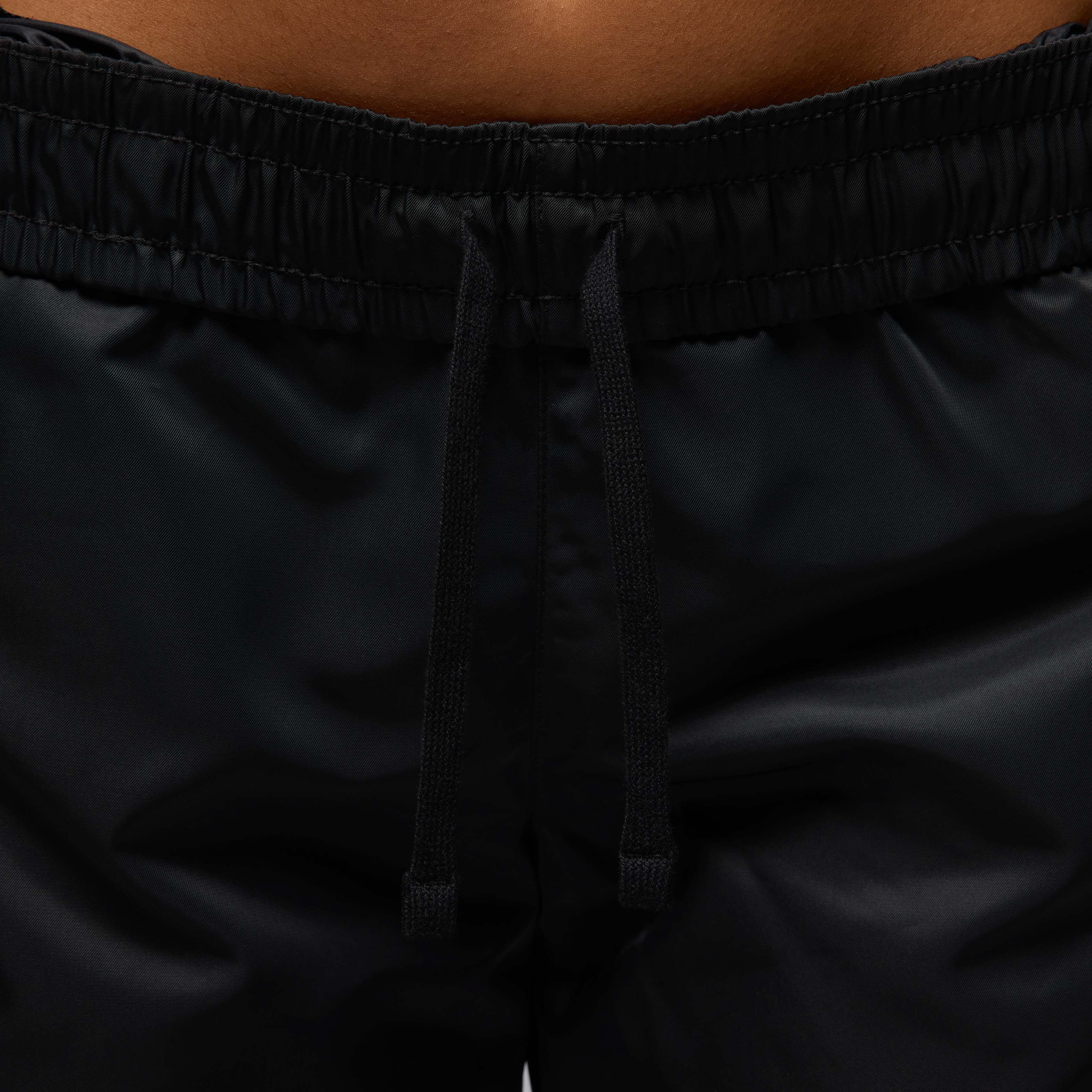 Jordan Brooklyn image number 2