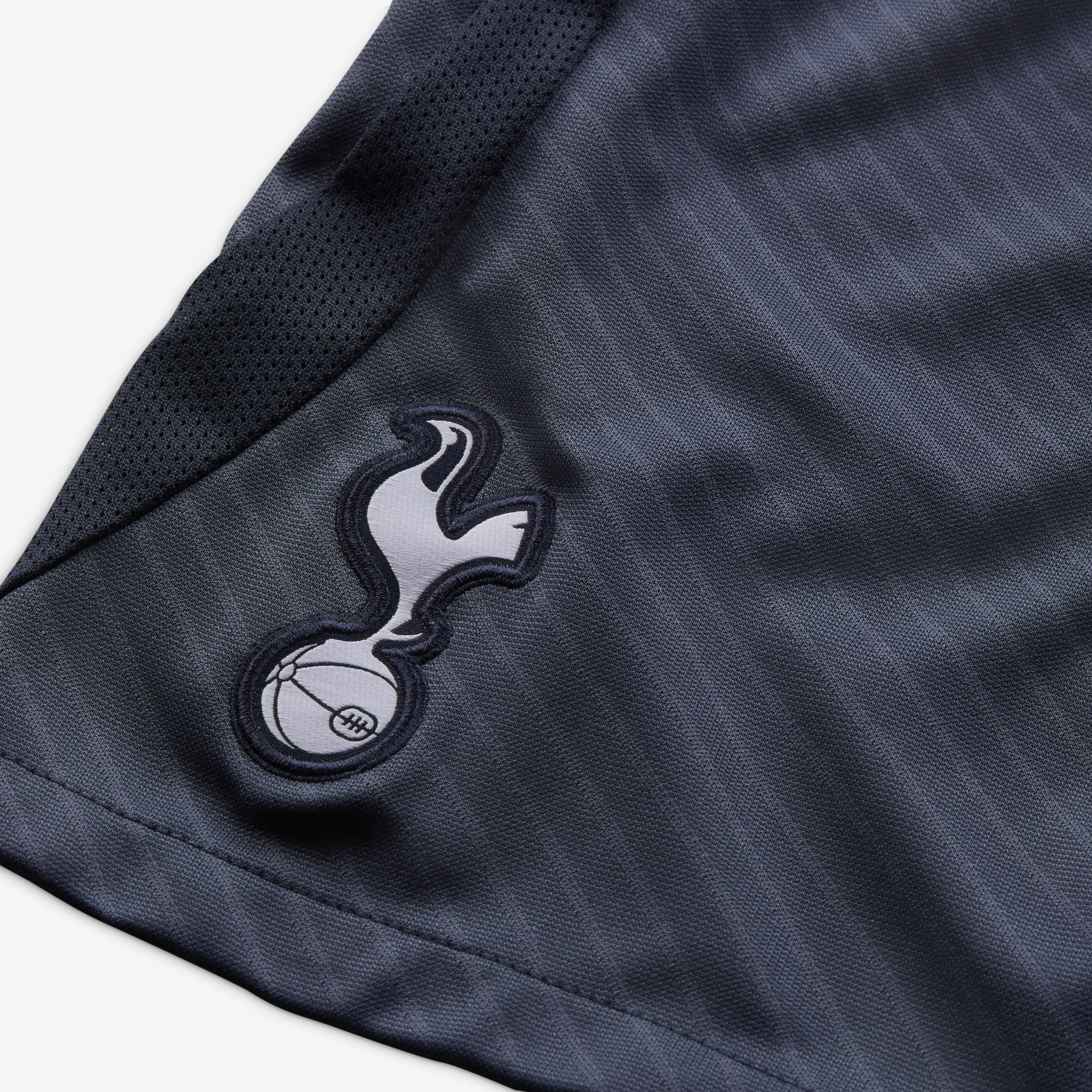 Tottenham Hotspur Strike image number 8