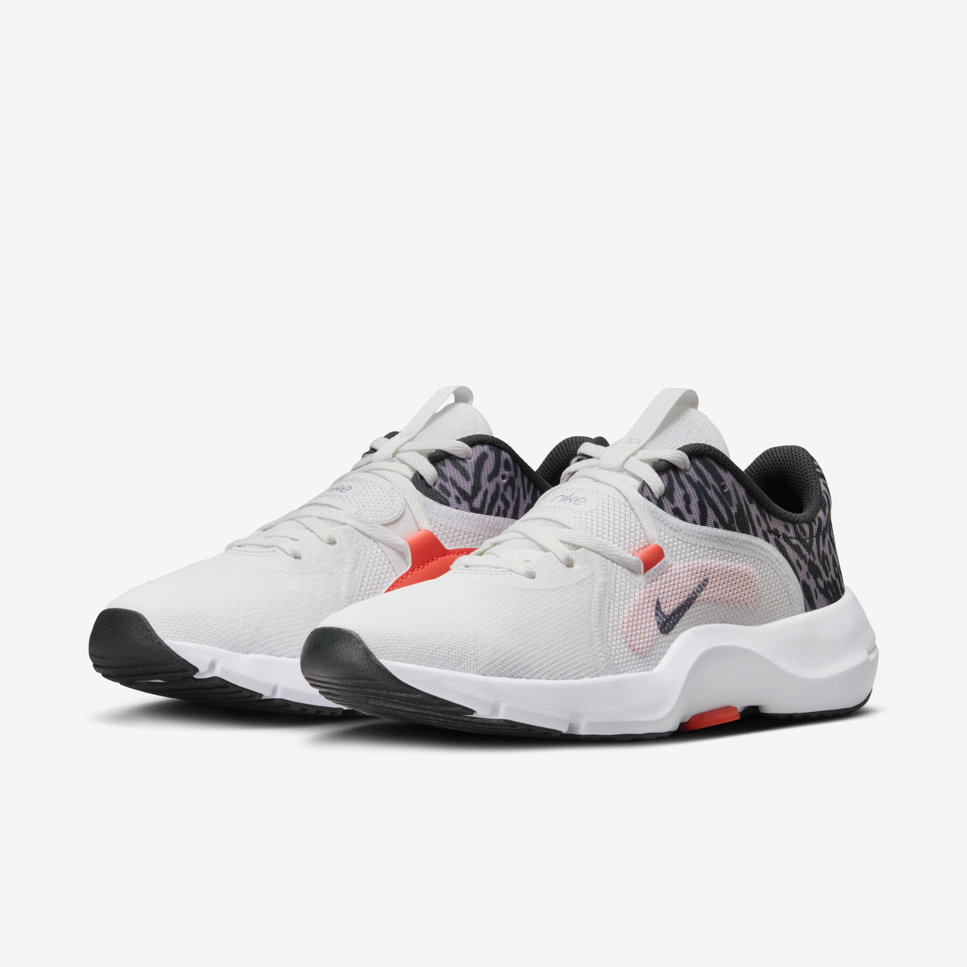 Womens nike free tr 8 premium discount