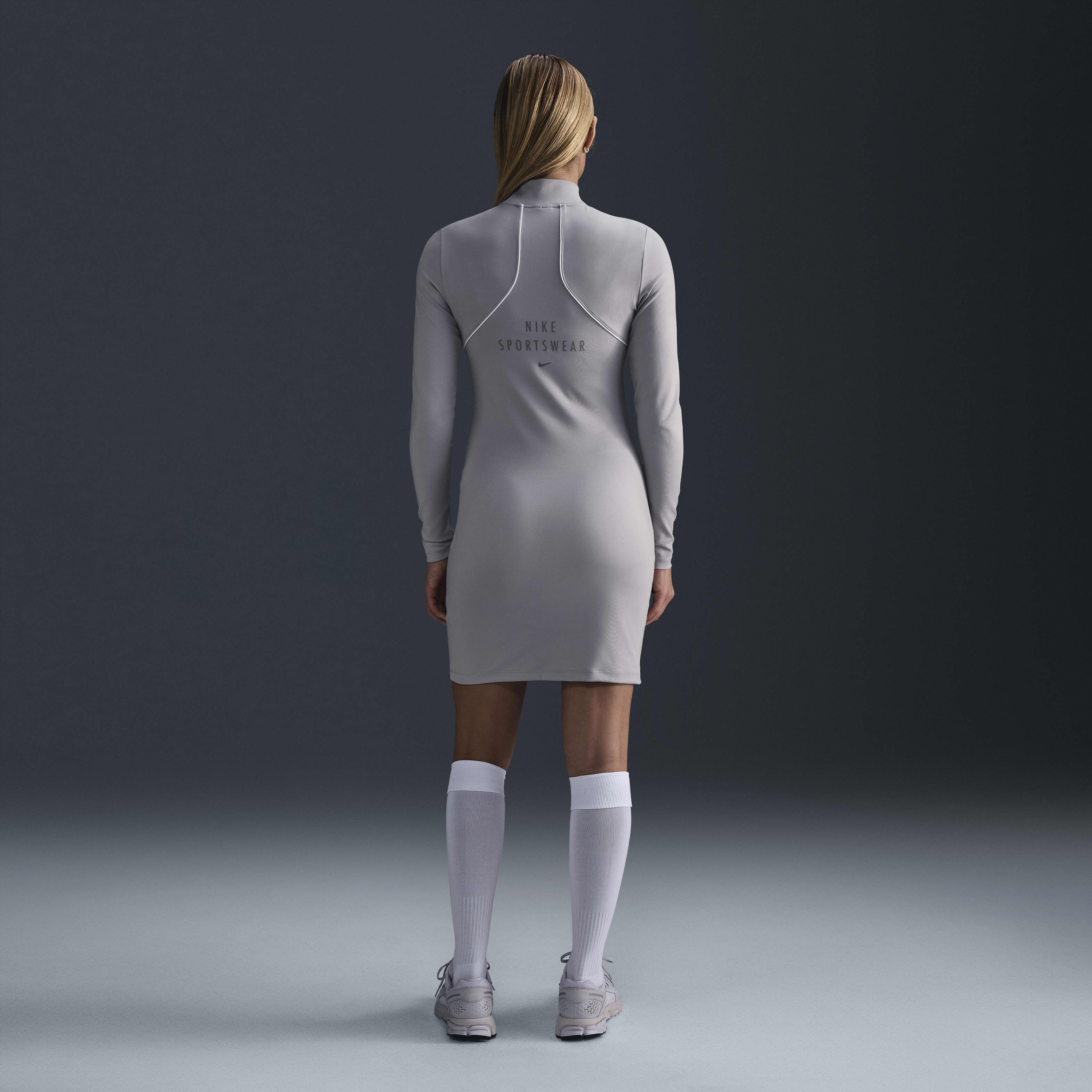 نايكي سبورتسوير image number 4