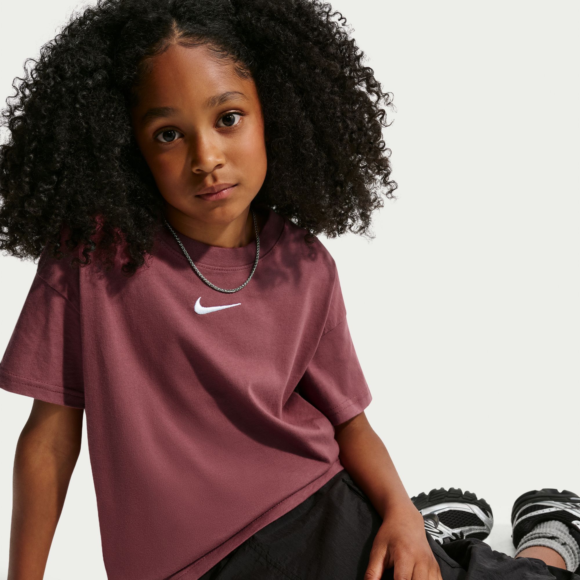 Nike Sportswear Essential image number 2