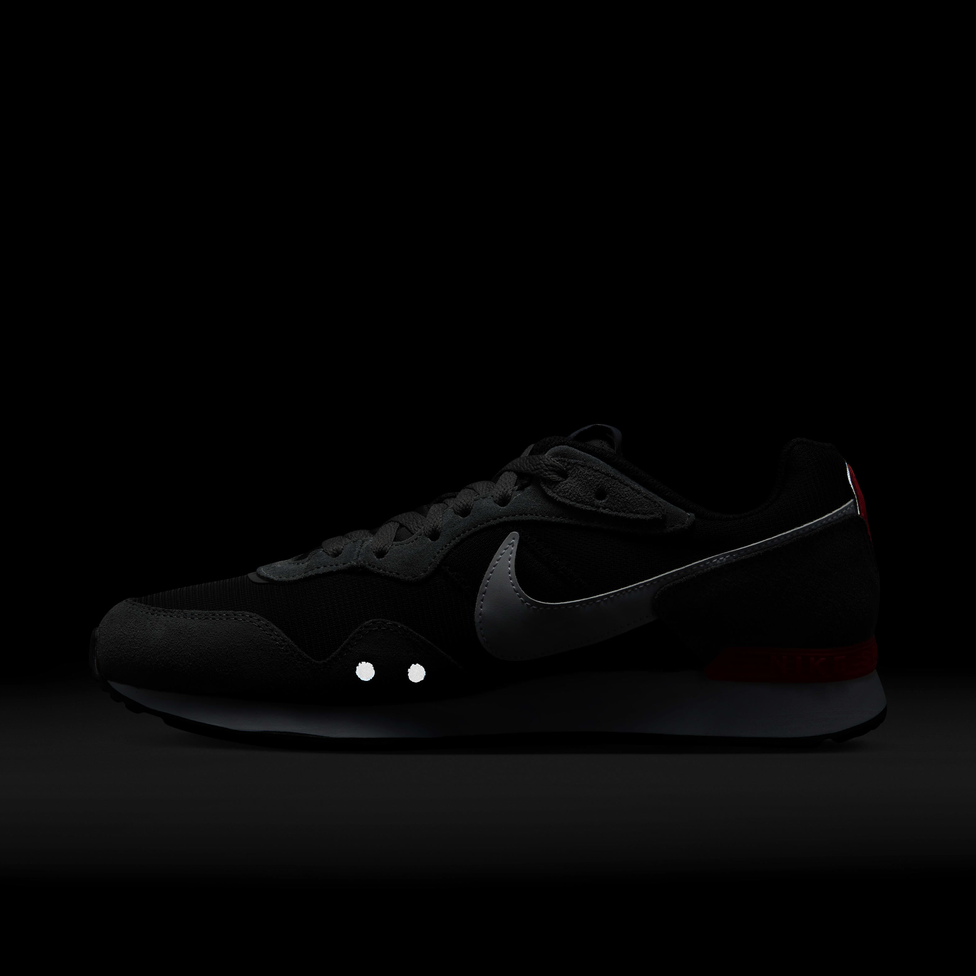 نايكي فينشر رانر image number 10