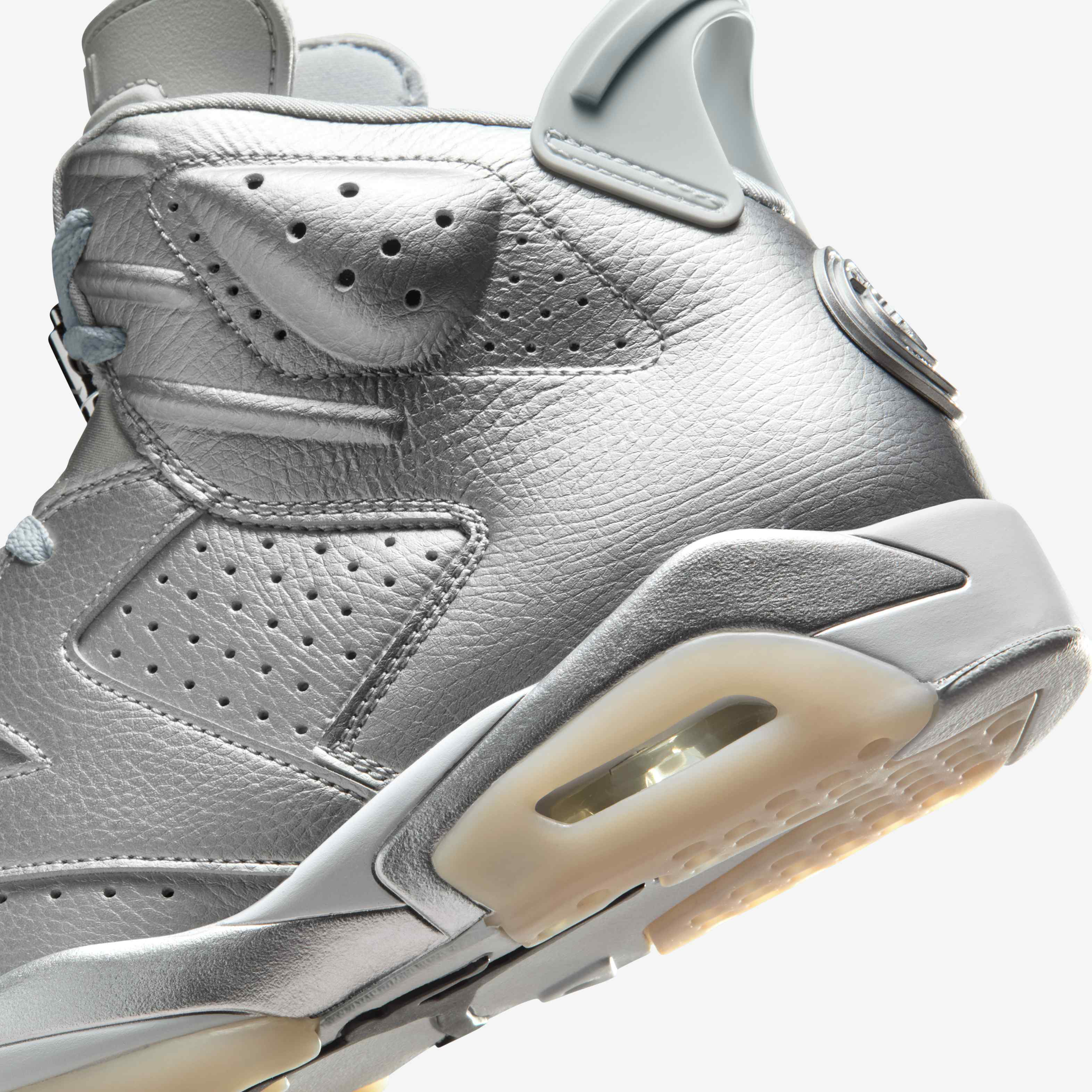 Air Jordan 6 Retro x Paris Saint-Germain 'Metallic Silver' image number 7