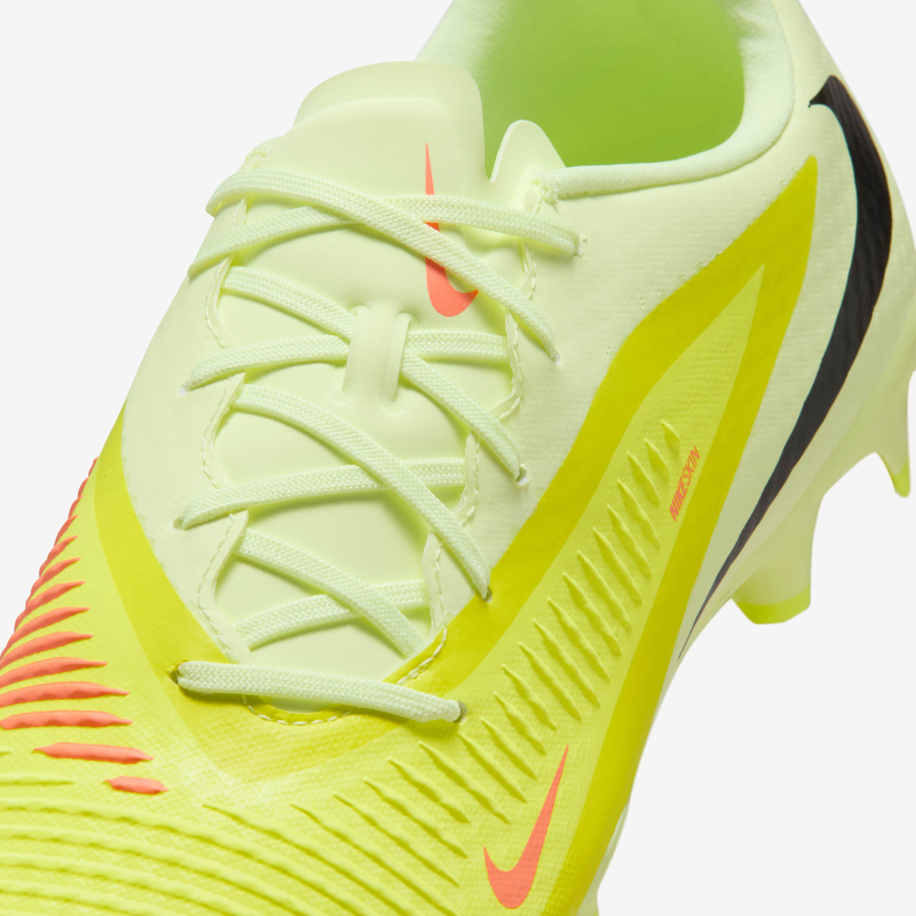 Nike Phantom 6 Low Academy image number 7