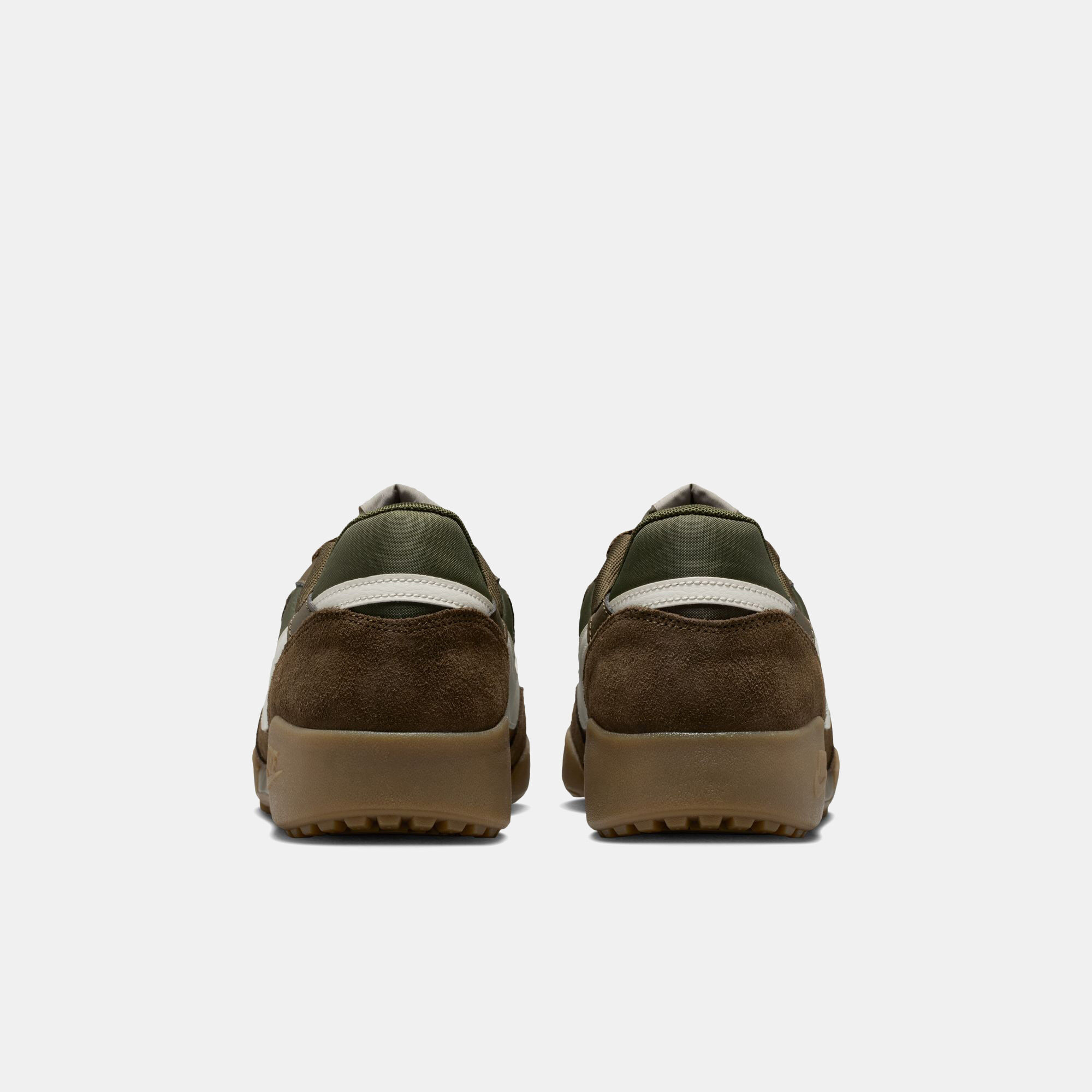 نايكي تيرا مانتا سويد image number 1