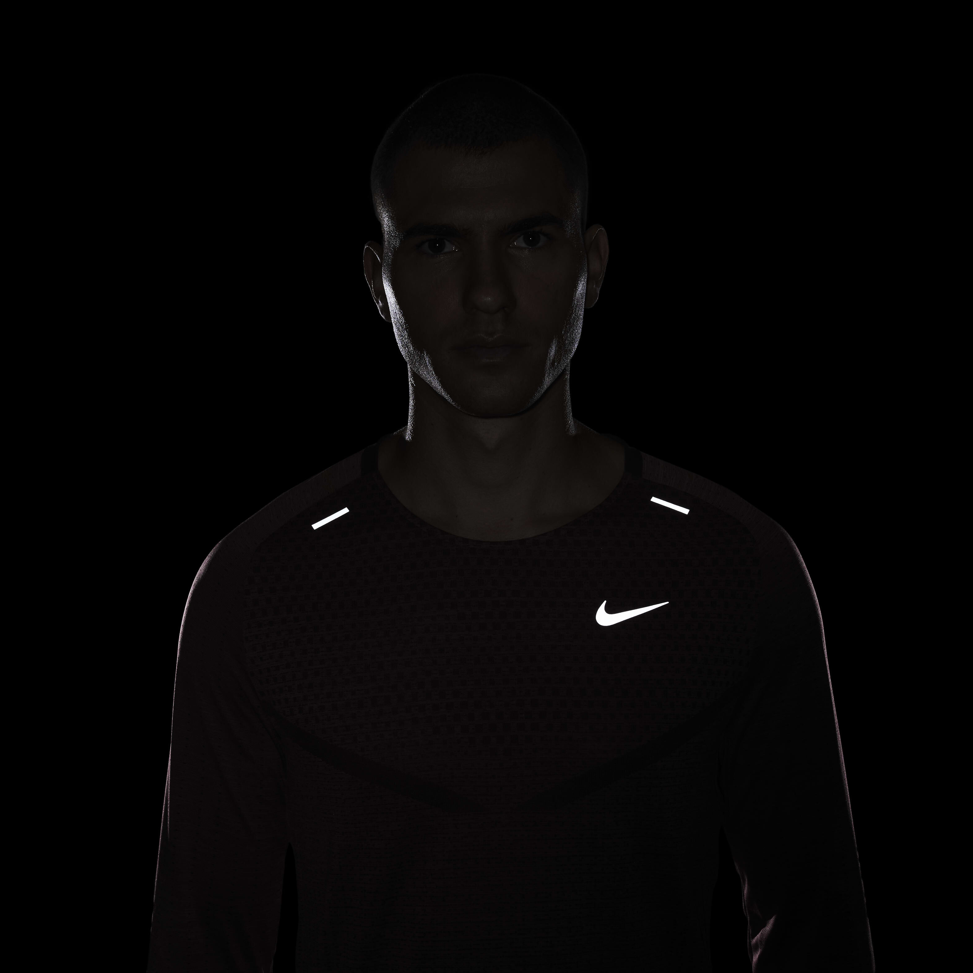 نايكي دراي-فت اي دي في تك-نت الترا image number 5