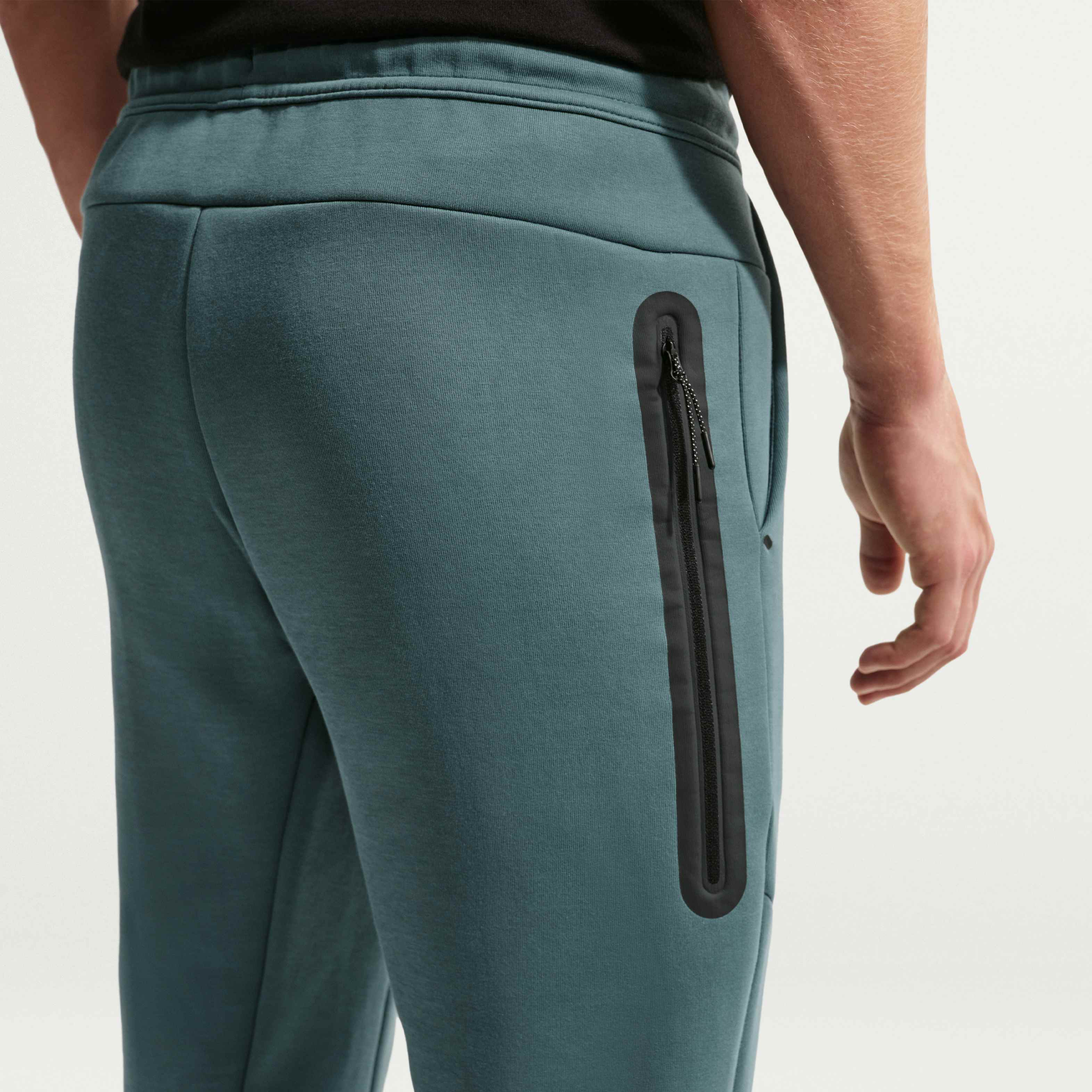 Nike Tech image number 2