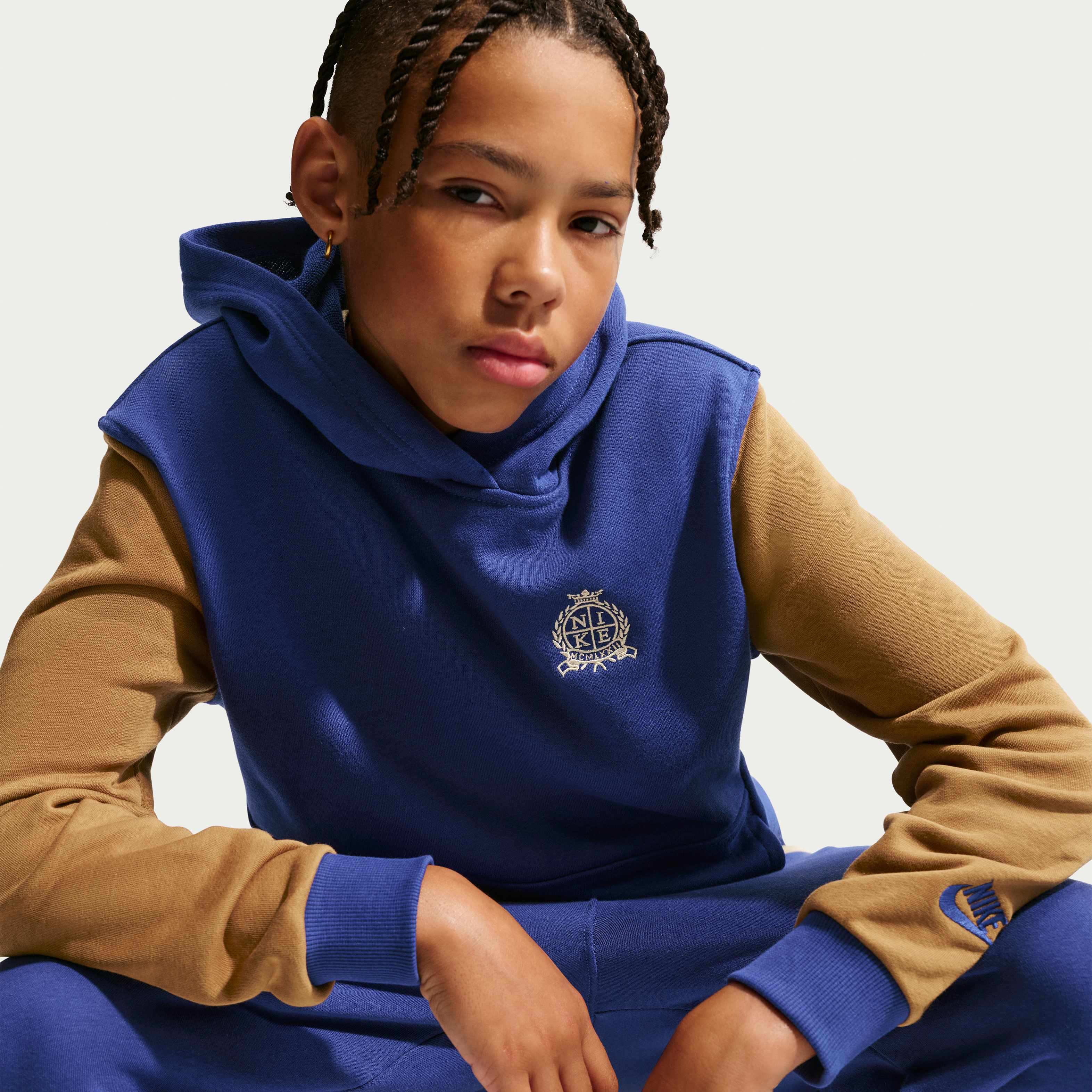 Nike Sportswear Club image number 2