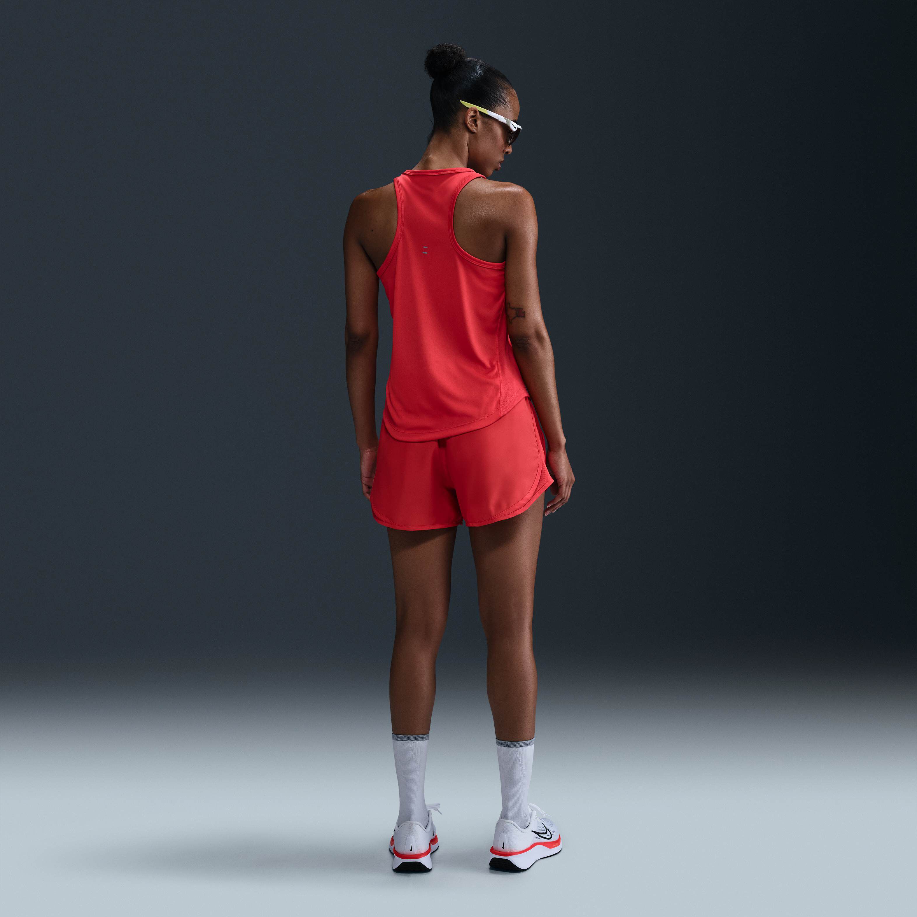 Nike Tempo image number 4