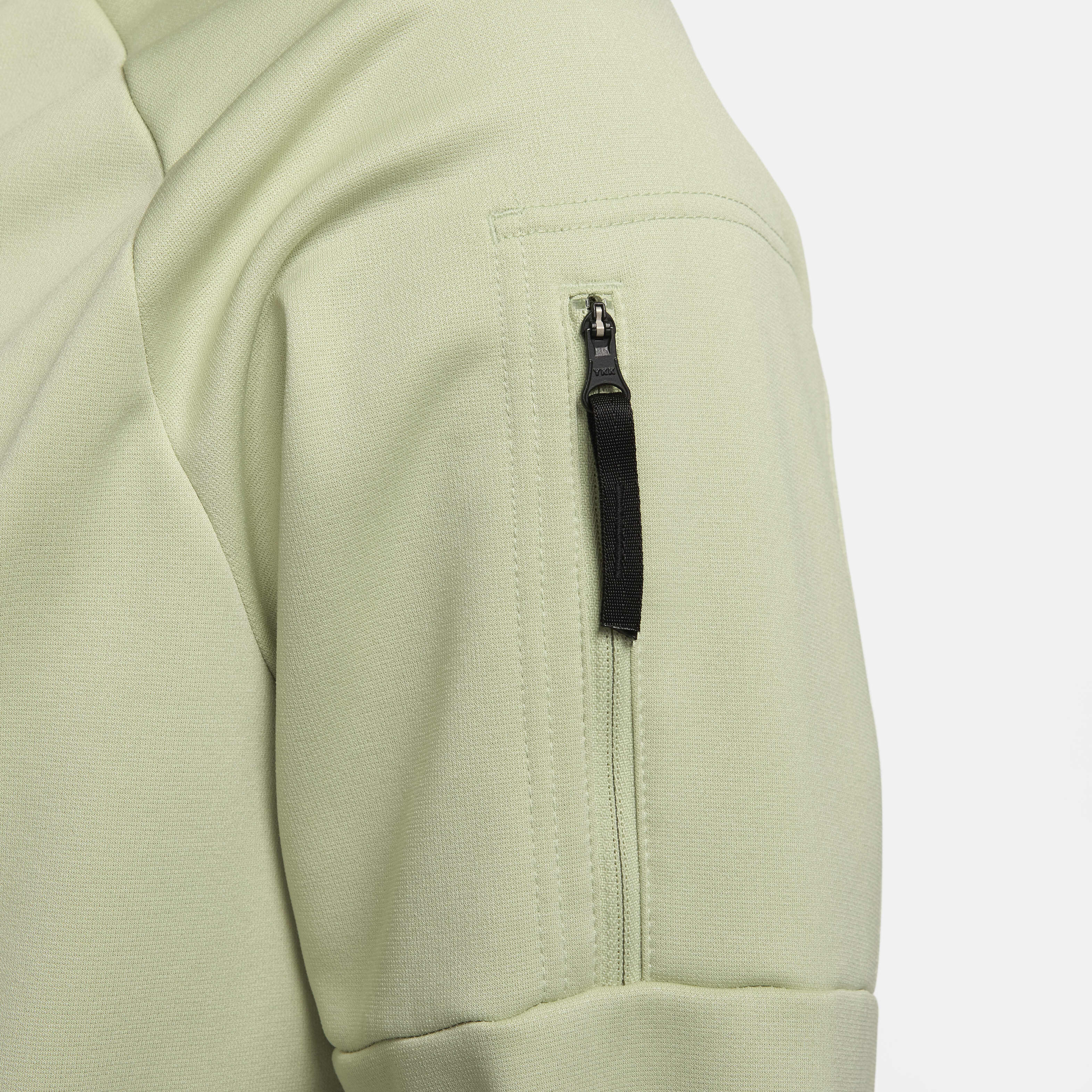 Nike Therma image number 4