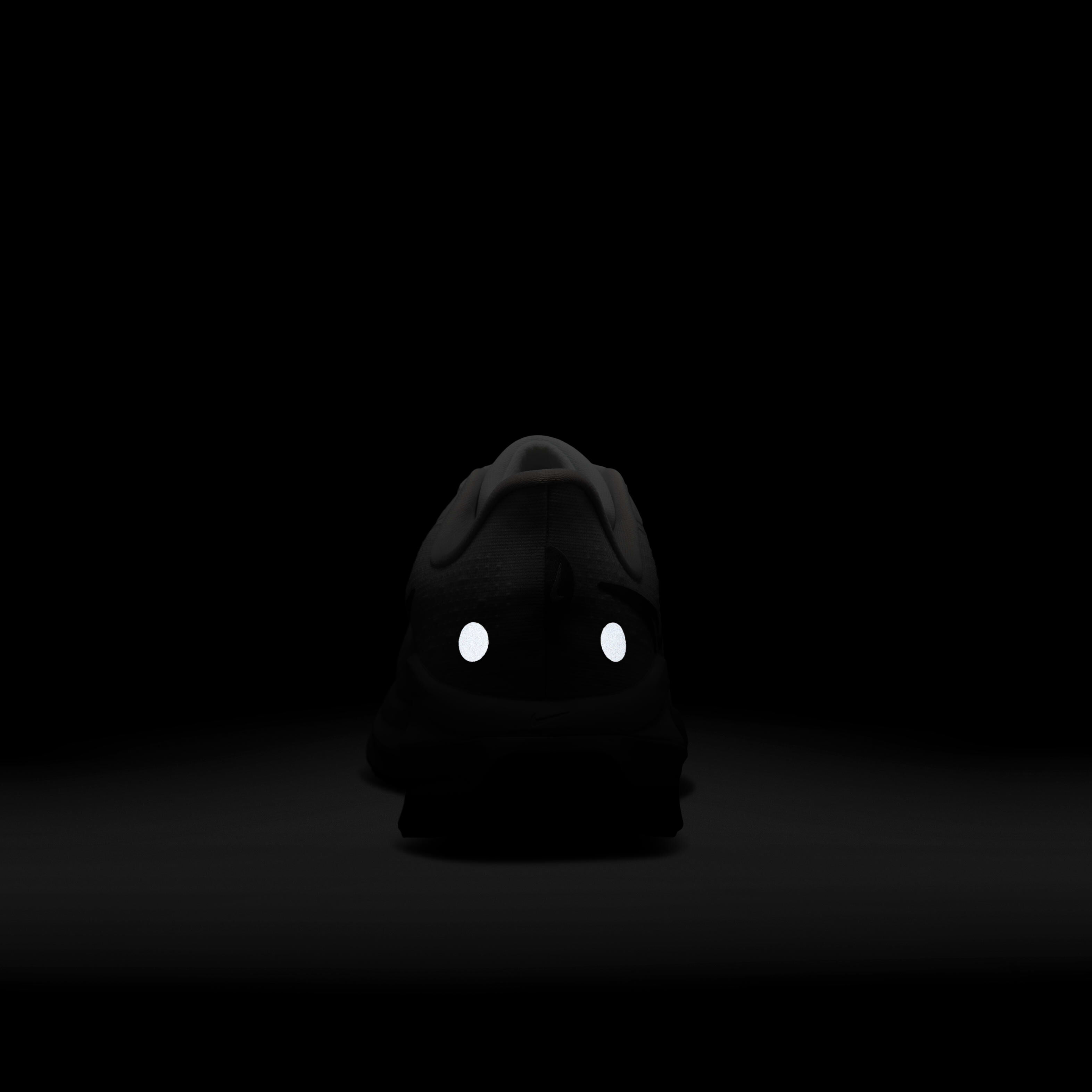 Nike Vomero 17 image number 9