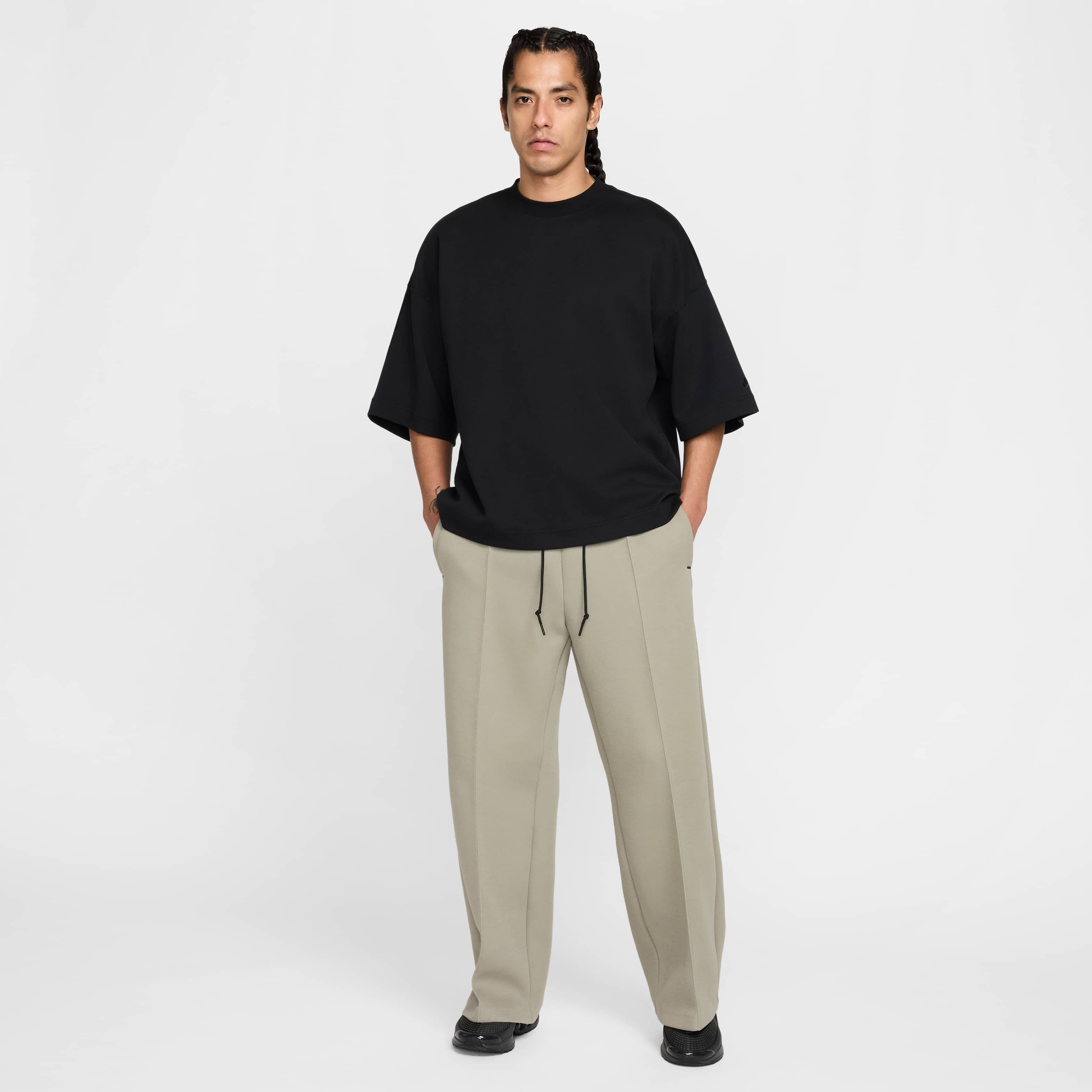 نايكي تك image number 5