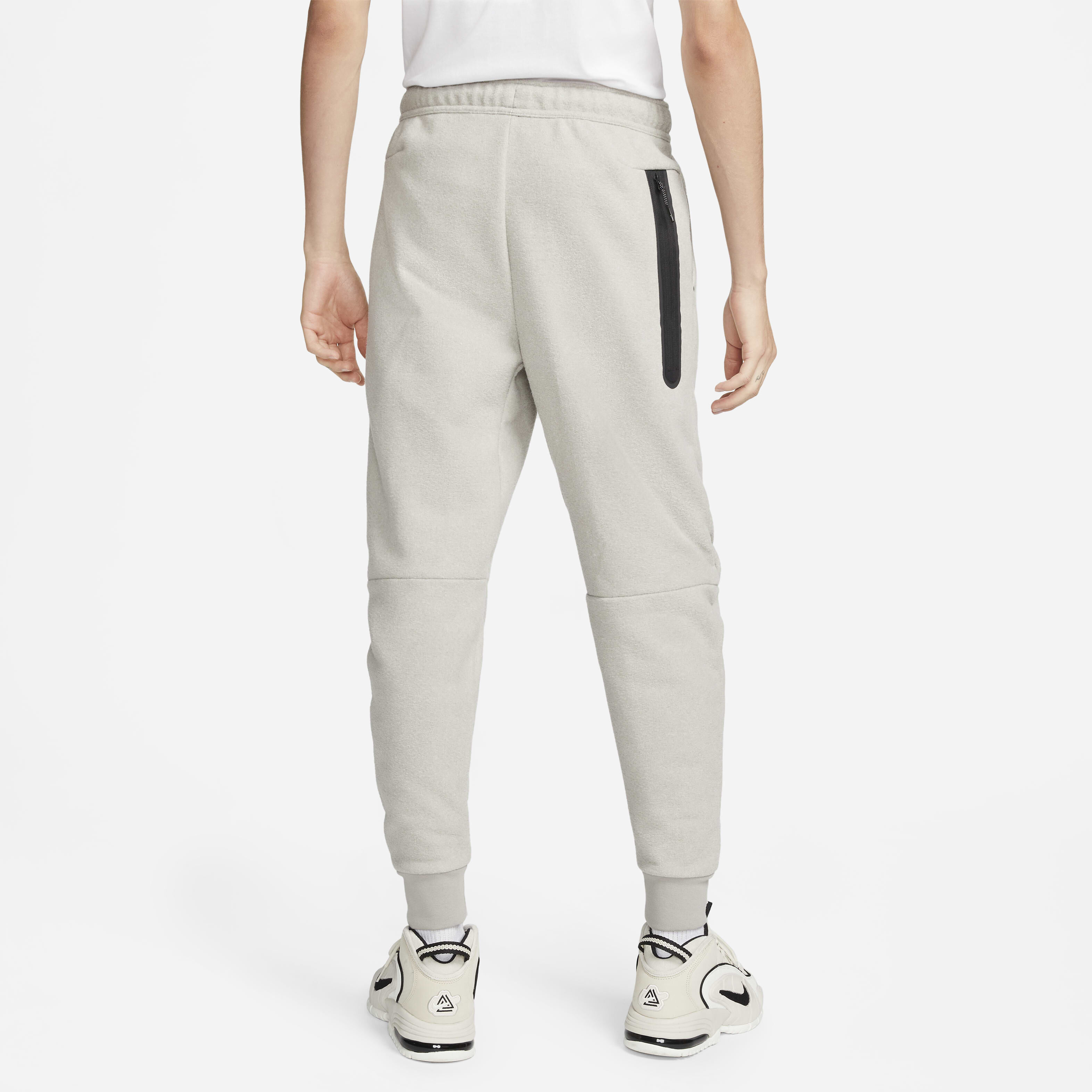 Nike Sportswear Tech Fleece image number 1