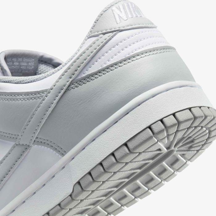 Nike Dunk Low Retro image number 7 Nike Dunk Low Retro image number 7