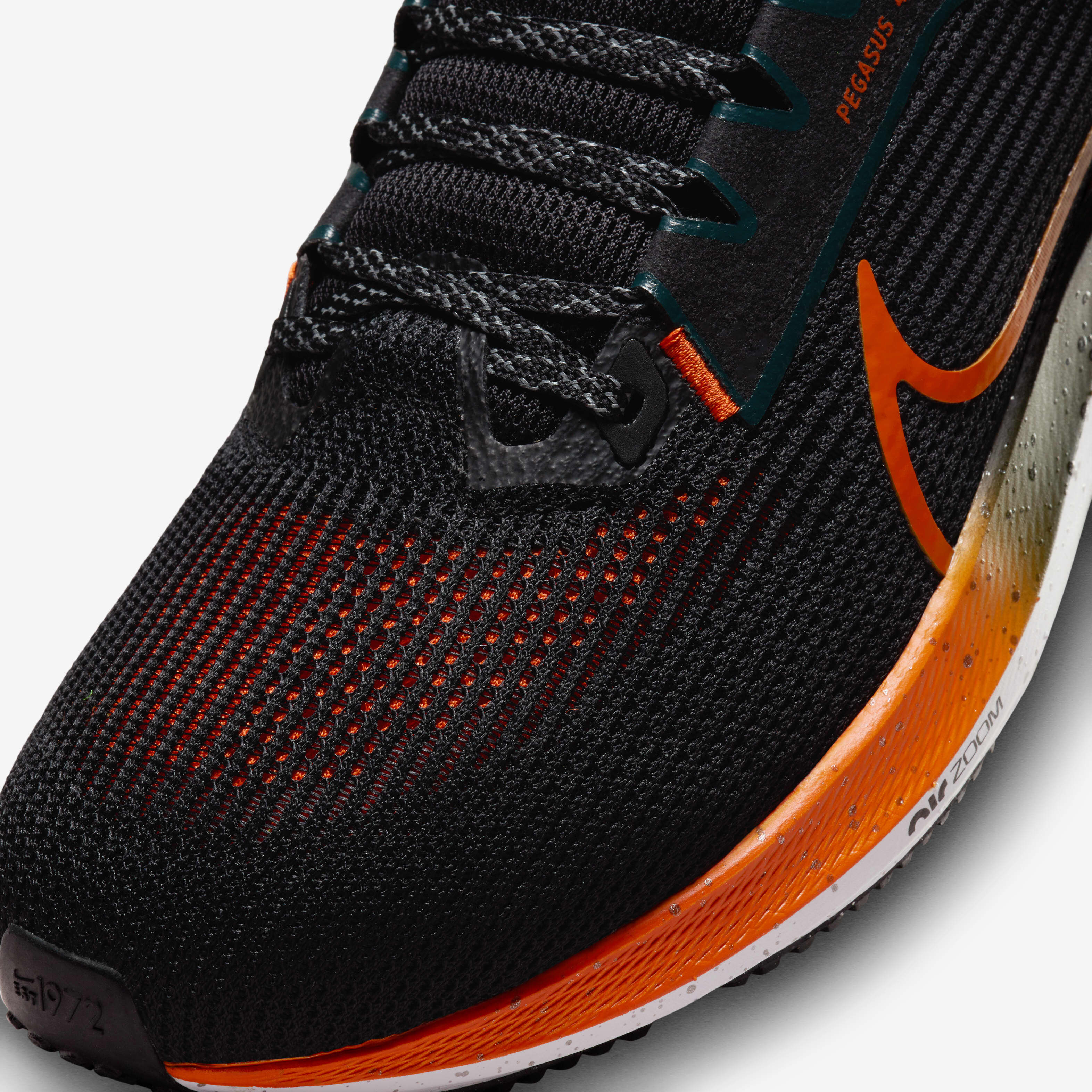 Nike Pegasus 40 image number 6