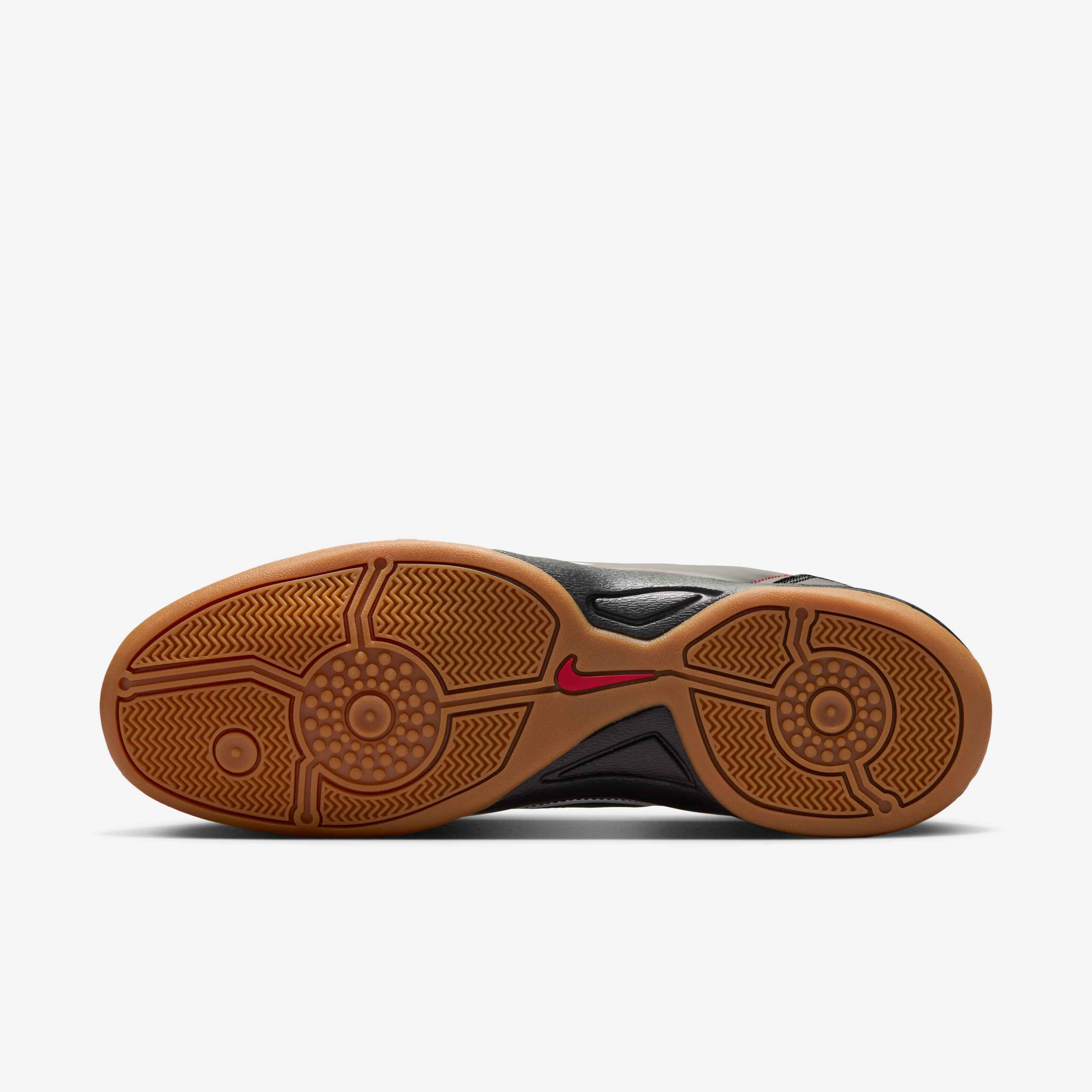 Nike Total90 image number 1