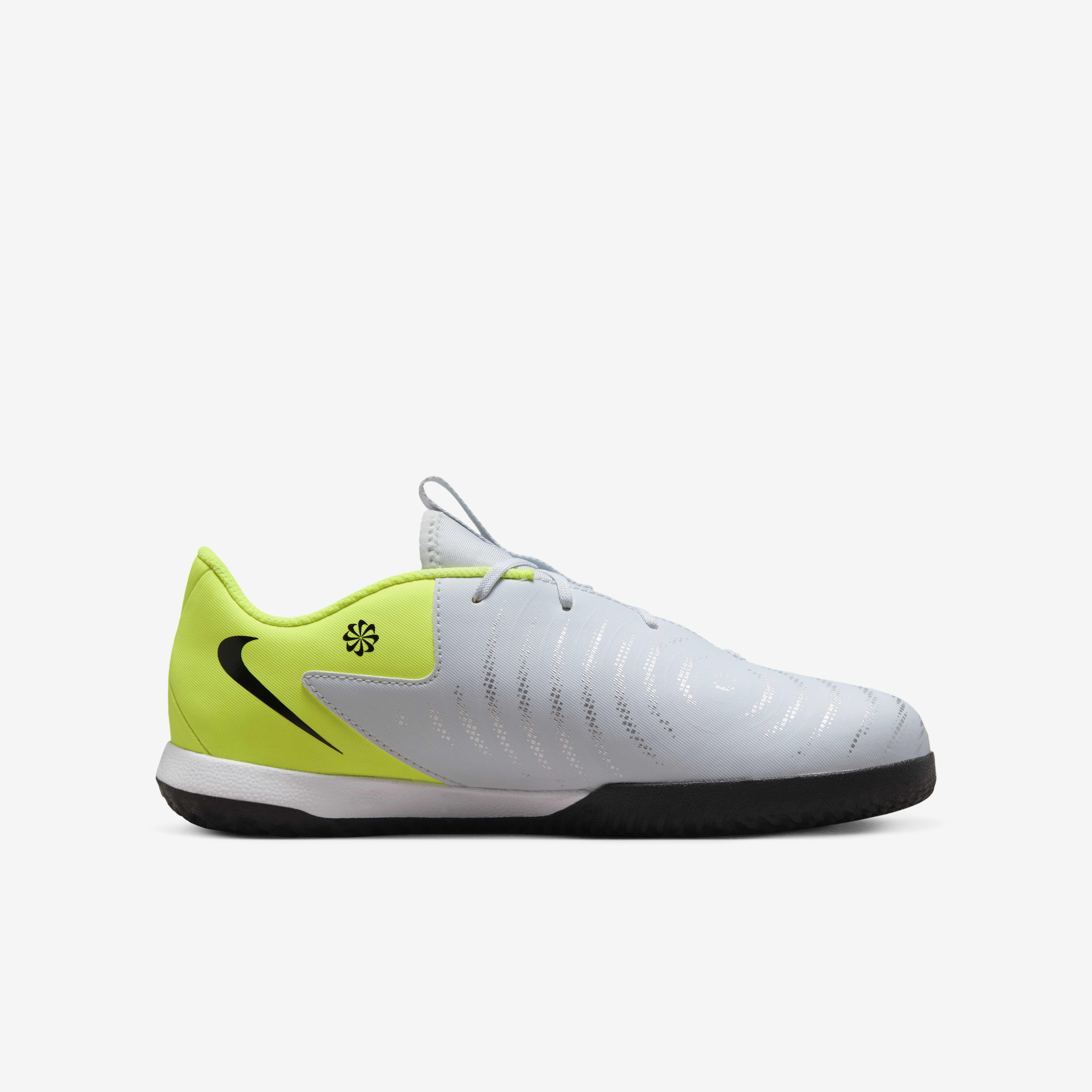 Nike futsal shoes kids clearance