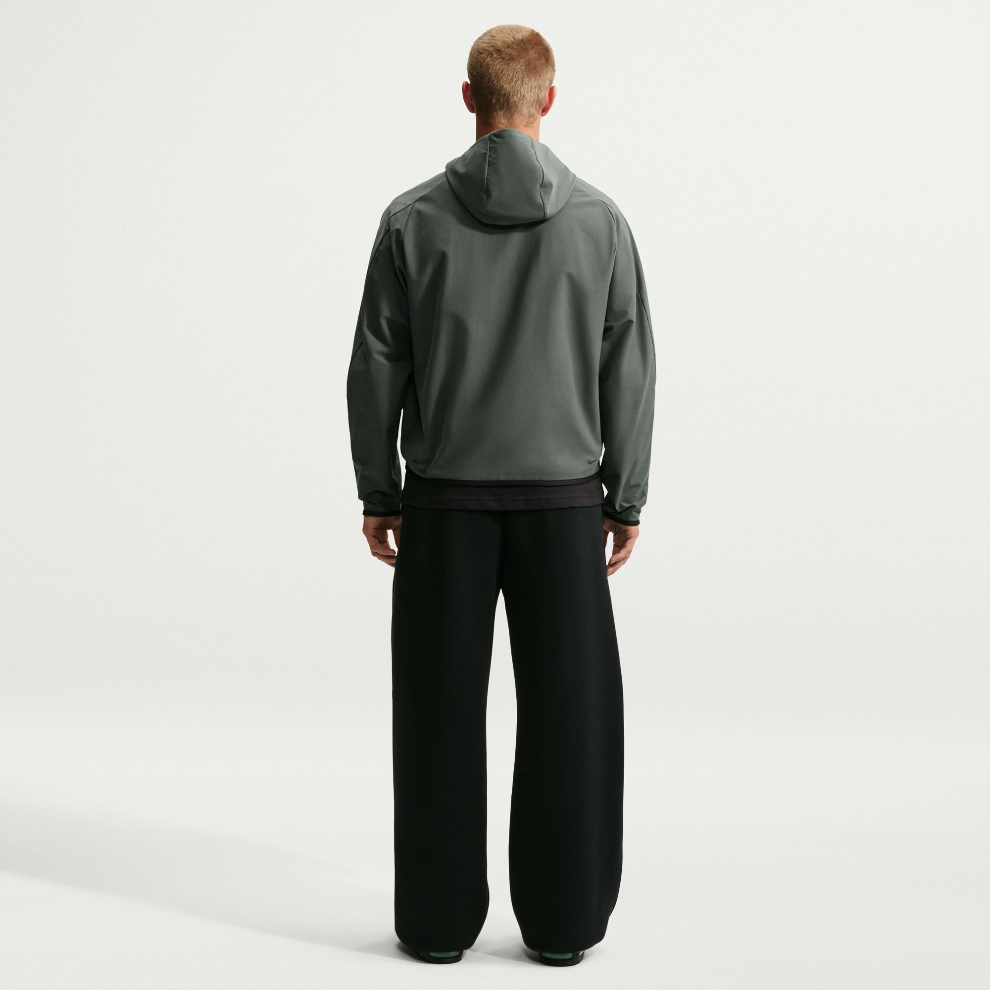 Nike Tech image number 1