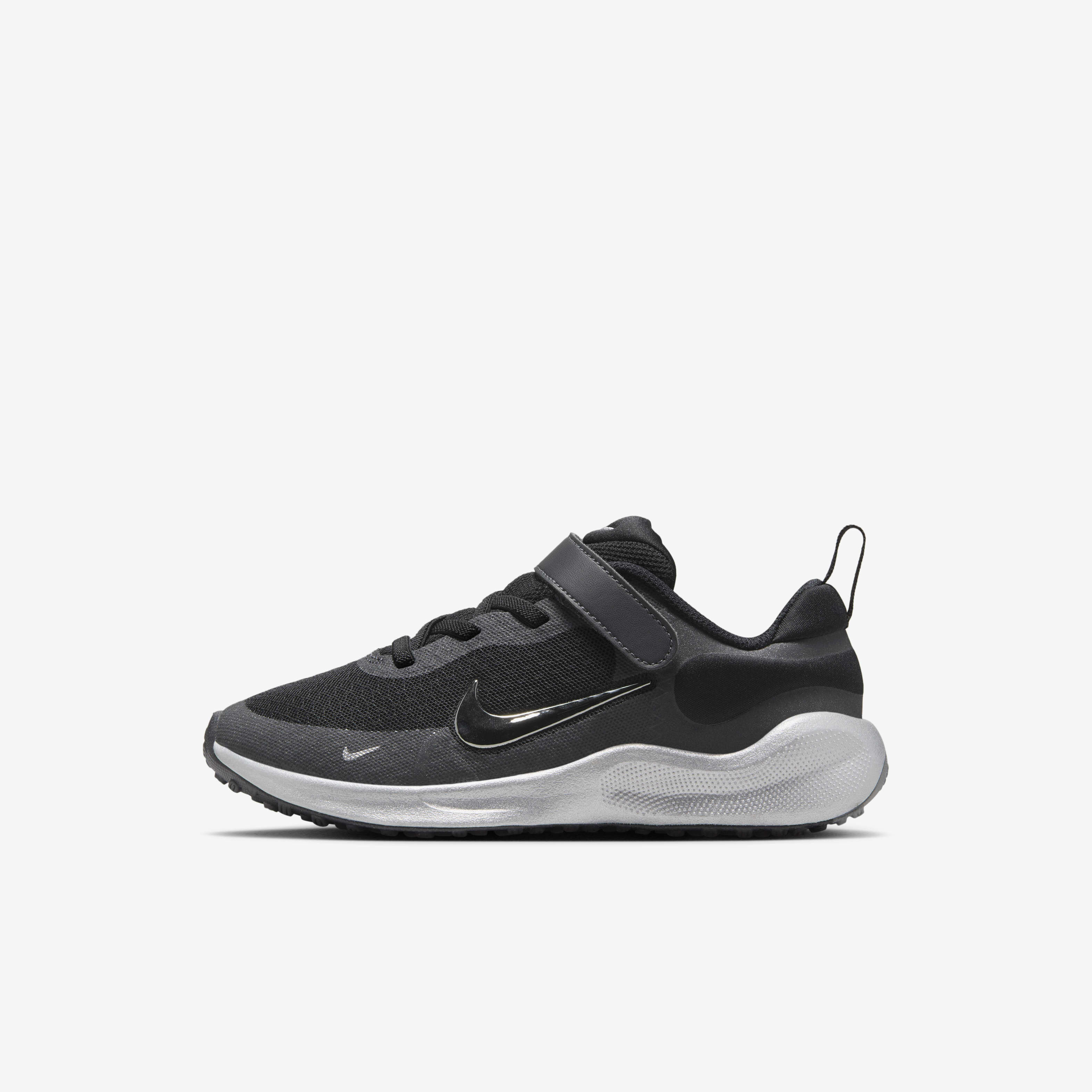 Nike Revolution 7 SE image number 0