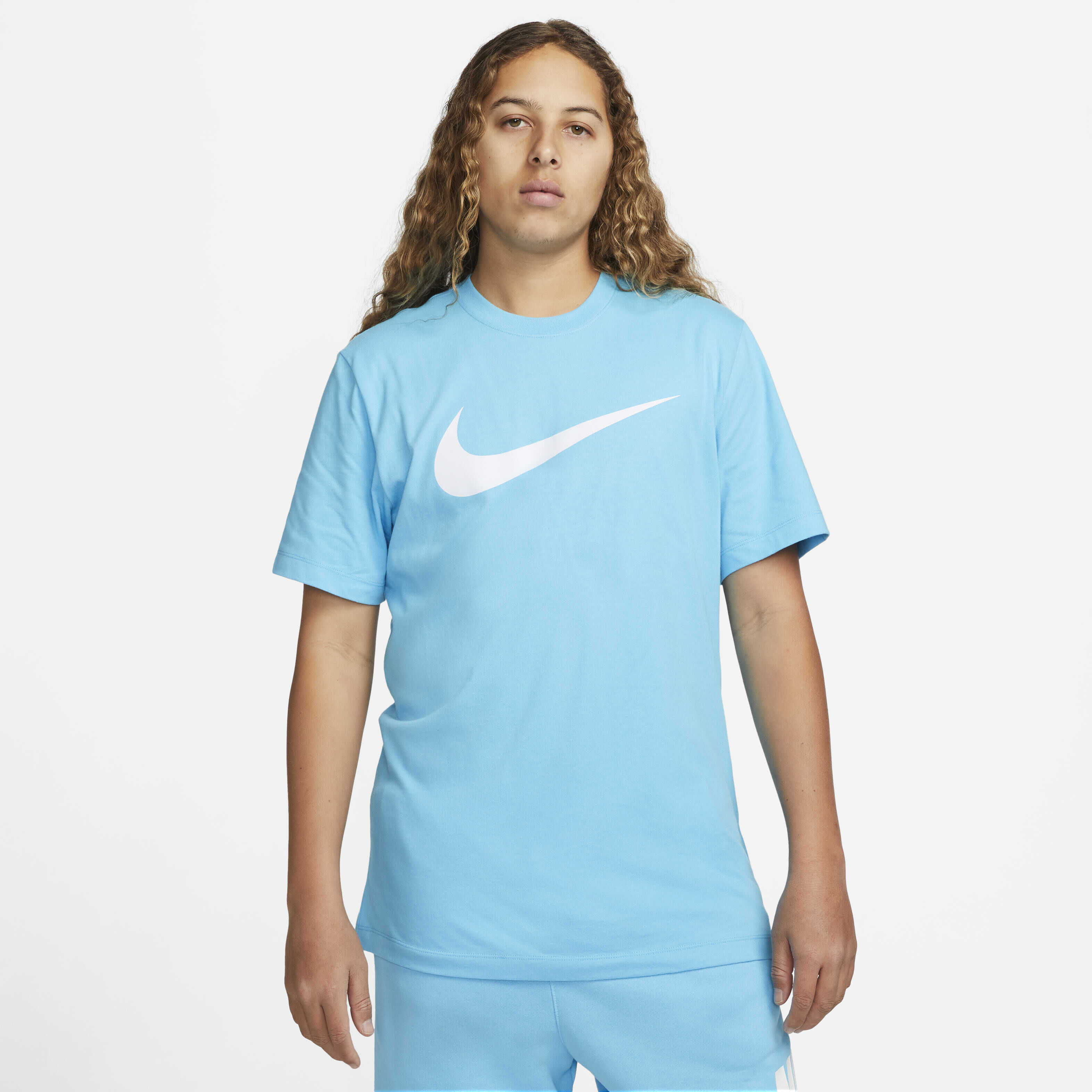 white nike shirt blue swoosh