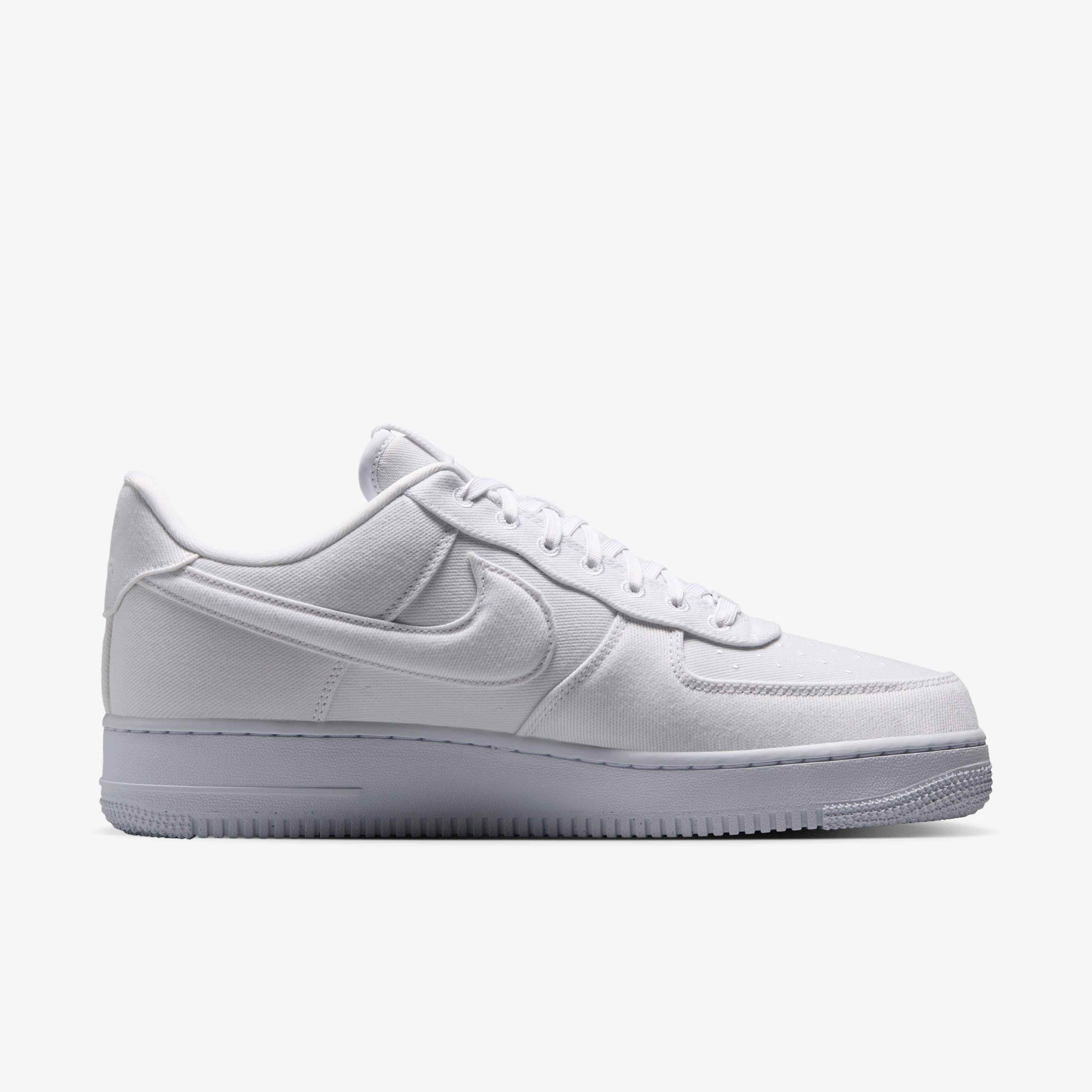 Nike Air Force 1 '07 LV8  image number 2