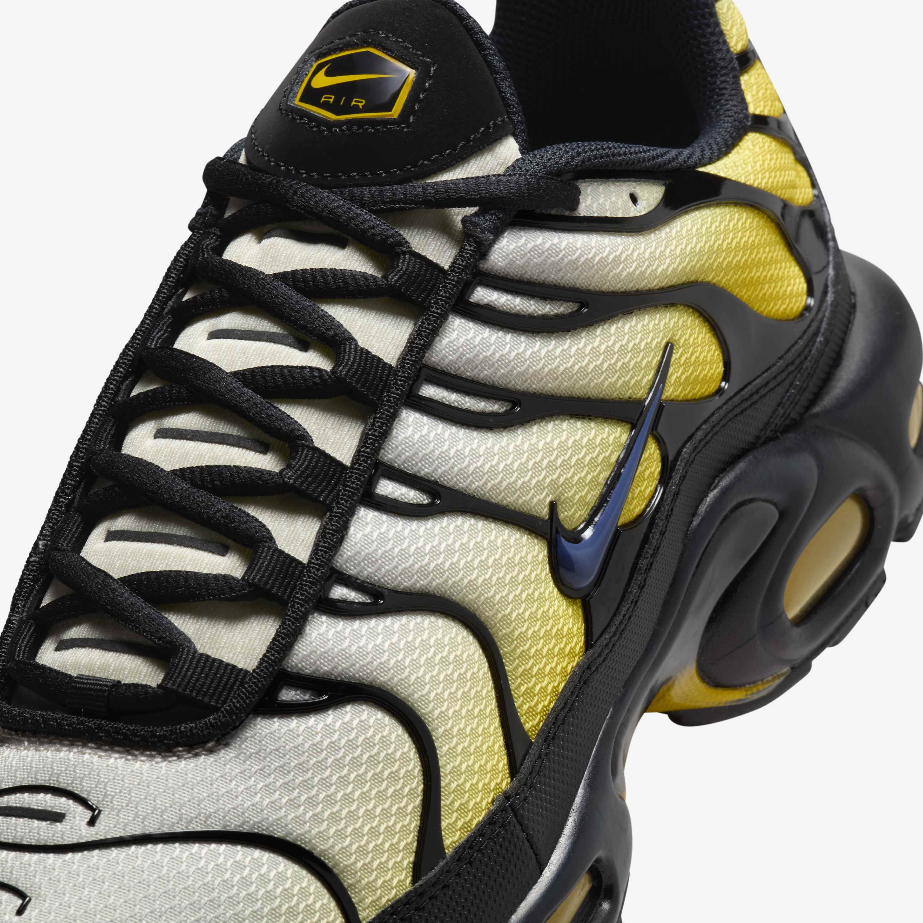 Nike Air Max Plus image number 6