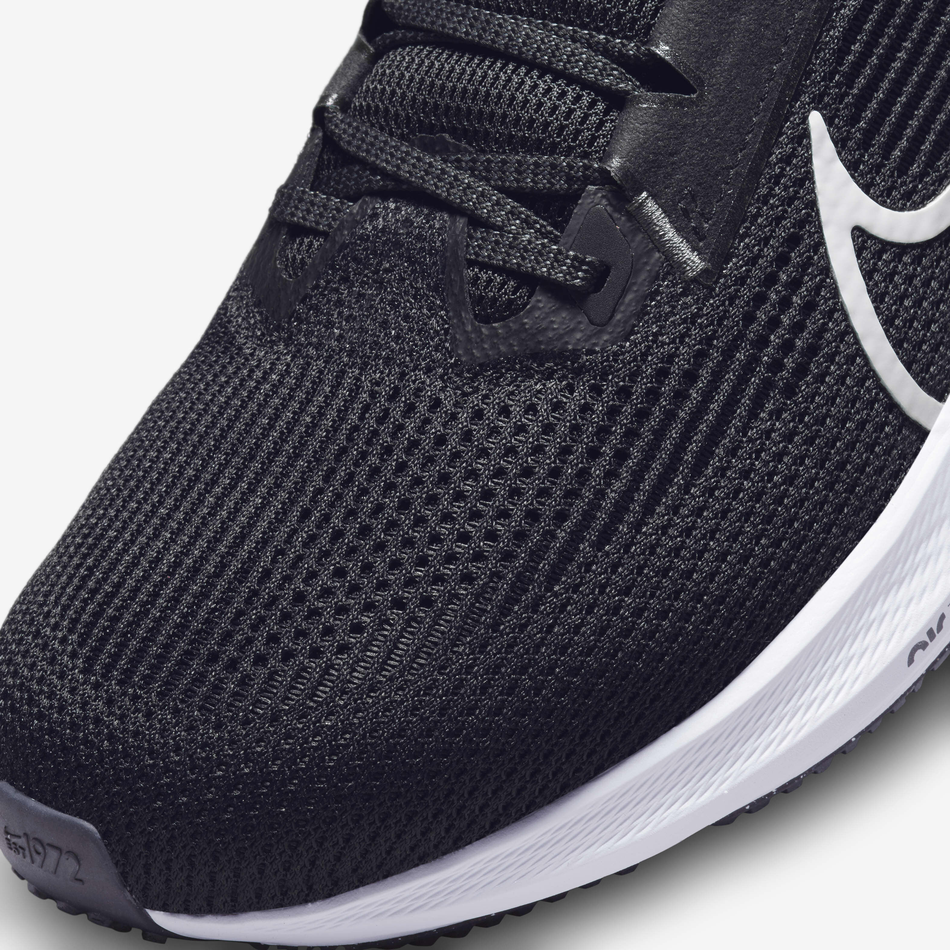 Buy Nike Pegasus 40 Men s Road Running Shoes Nike Kuwait Official
